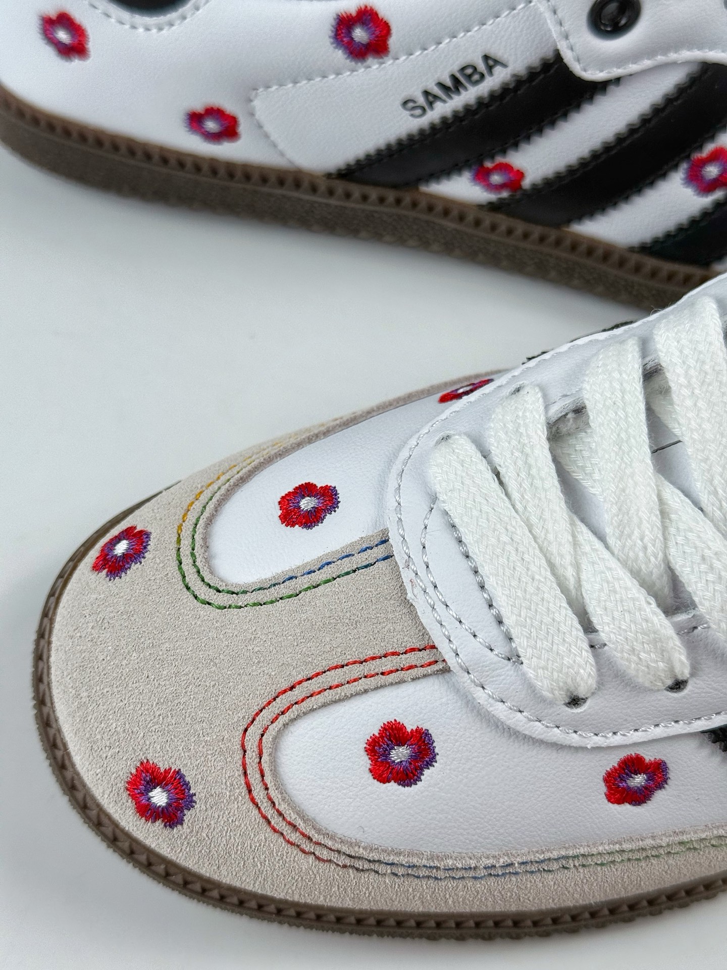 160 adidoriginals Samba OG 灰白小花 IF4391-Chinese UA Cheap High Quatity Brand Clothes Bags handbags Sneakers wholesale wholesaler seller from China Factory suppliers Fashion Clothing Shoes best Quality Beautiful Price 160 adidoriginals Samba OG 灰白小花 IF4391