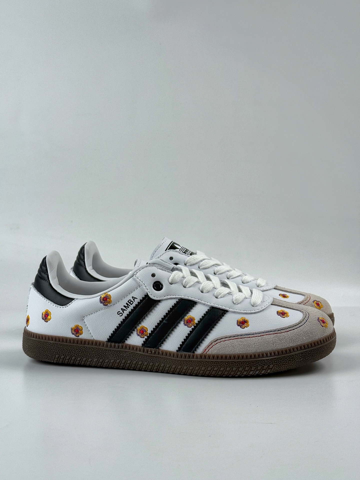 160 adidoriginals Samba OG 灰白小花 IF4398-Chinese UA Cheap High Quatity Brand Clothes Bags handbags Sneakers wholesale wholesaler seller from China Factory suppliers Fashion Clothing Shoes best Quality Beautiful Price 160 adidoriginals Samba OG 灰白小花 IF4398