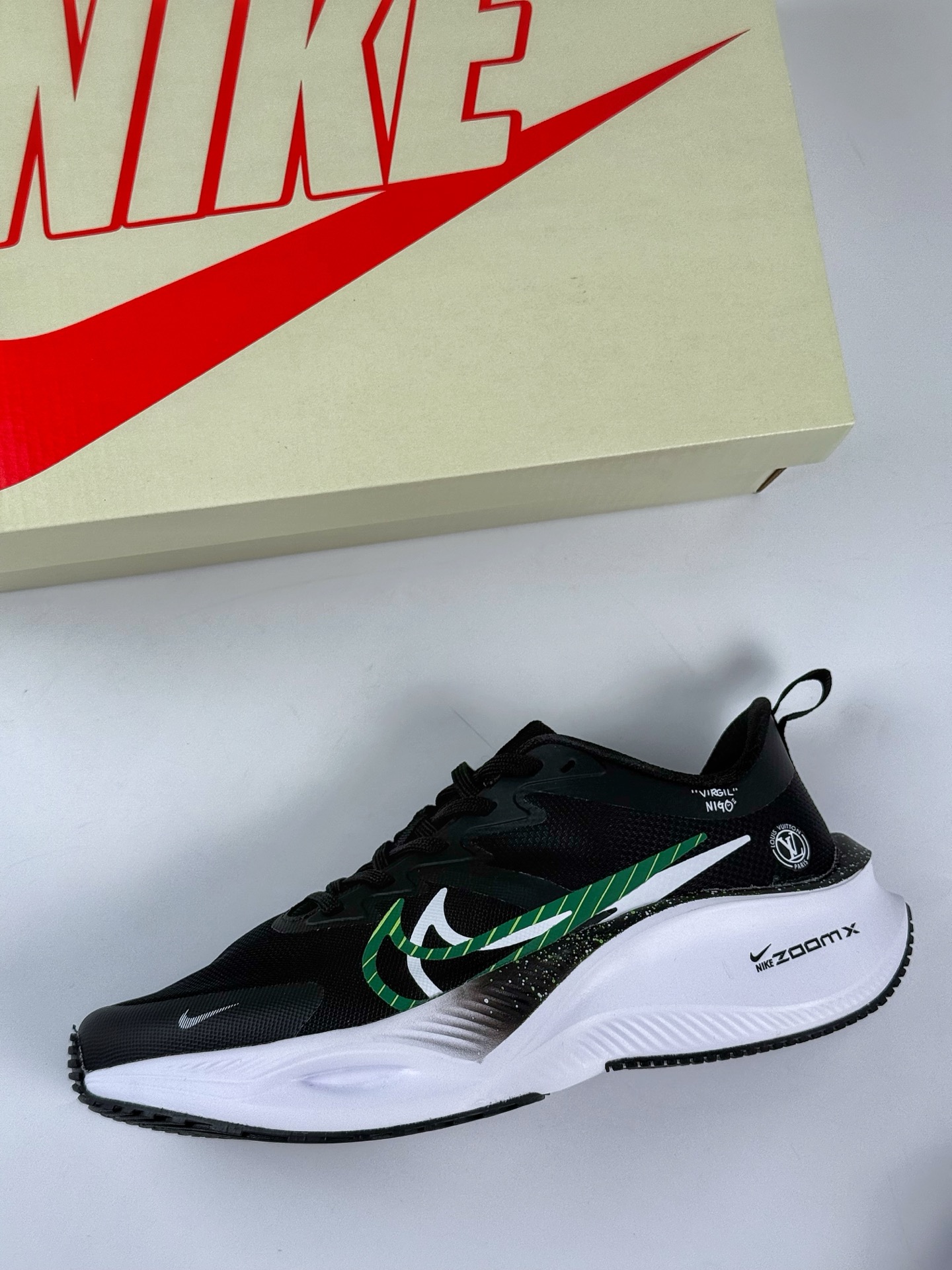 200 NIKE ZOOM PLUS x Louis Vuitton 全新跑鞋 CK4318-161-Chinese UA Cheap High Quatity Brand Clothes Bags handbags Sneakers wholesale wholesaler seller from China Factory suppliers Fashion Clothing Shoes best Quality Beautiful Price 200 NIKE ZOOM PLUS x Louis Vuitton 全新跑鞋 CK4318-161