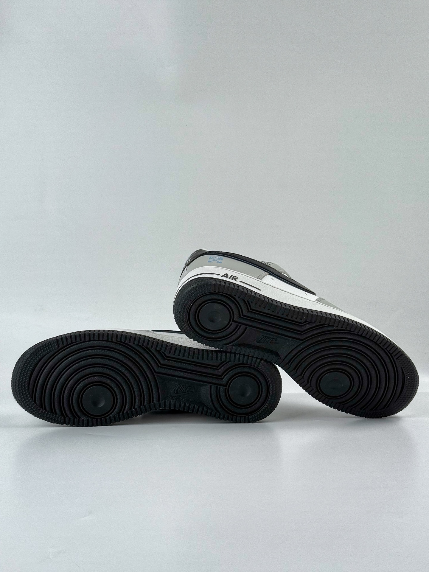 220 Nike Air Force 1 Low 07 x OFF-WHITE 灰白双小勾 DQ6628-162-Chinese UA Cheap High Quatity Brand Clothes Bags handbags Sneakers wholesale wholesaler seller from China Factory suppliers Fashion Clothing Shoes best Quality Beautiful Price 220 Nike Air Force 1 Low 07 x OFF-WHITE 灰白双小勾 DQ6628-162