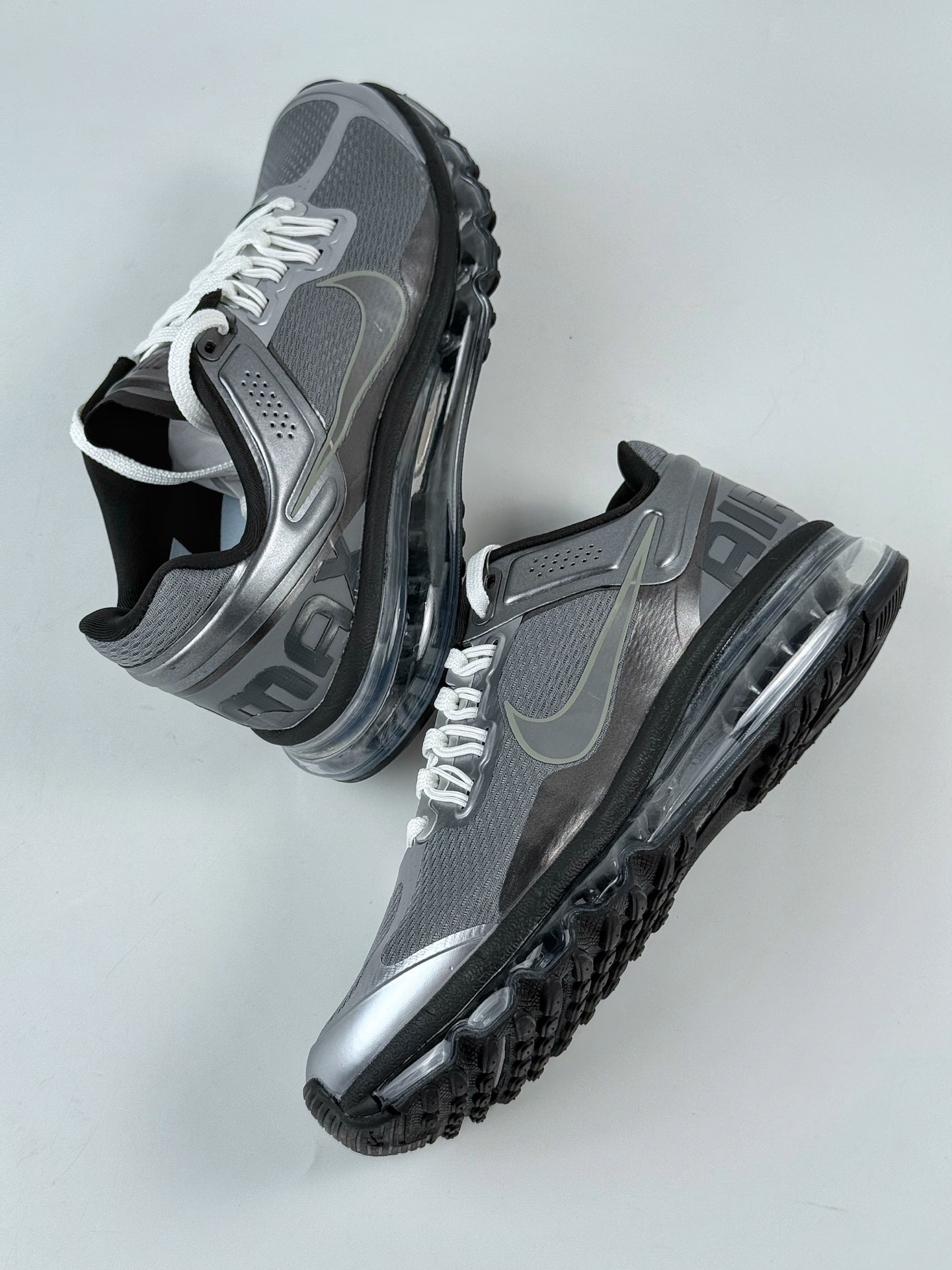 170 Nike Air Max 2013 舒适时尚耐磨透气 低帮跑步鞋  HQ3481-099