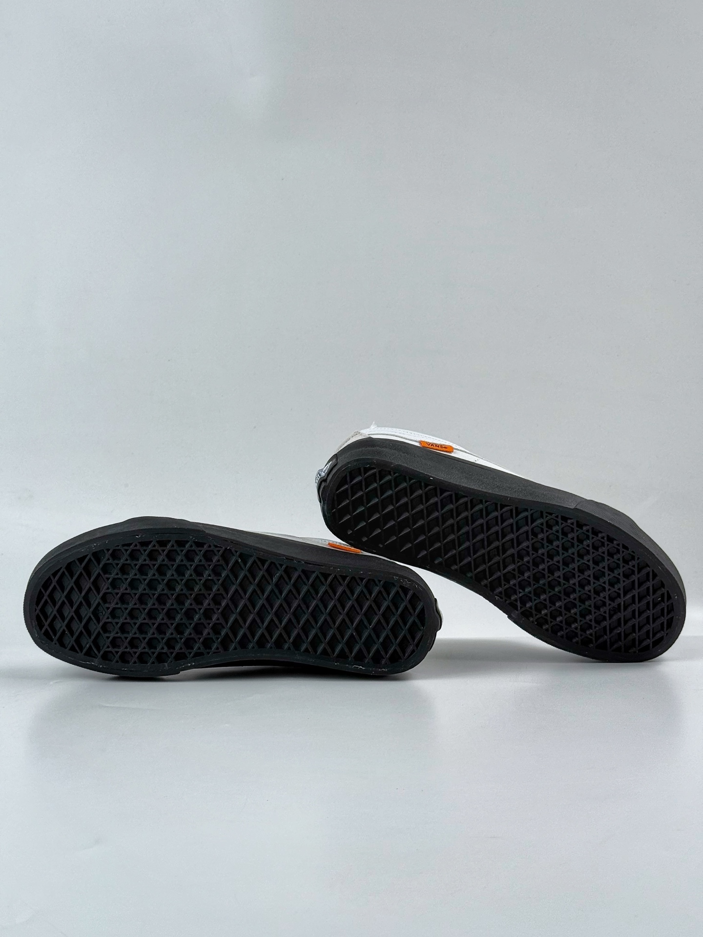 150 Vans SK8-LOW 米白黑橘色织唛标 VN0A4UUK2V4-Chinese UA Cheap High Quatity Brand Clothes Bags handbags Sneakers wholesale wholesaler seller from China Factory suppliers Fashion Clothing Shoes best Quality Beautiful Price 150 Vans SK8-LOW 米白黑橘色织唛标 VN0A4UUK2V4