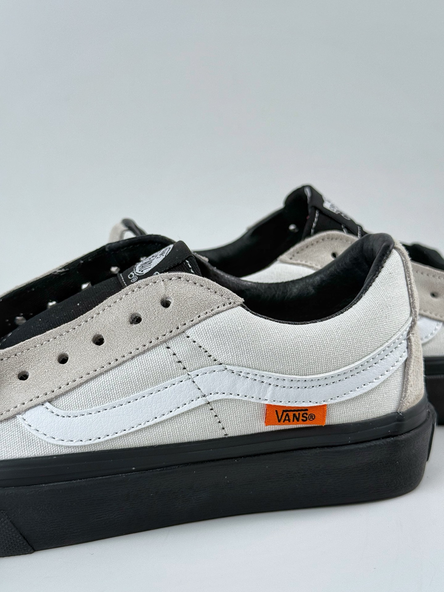 150 Vans SK8-LOW 米白黑橘色织唛标 VN0A4UUK2V4-Chinese UA Cheap High Quatity Brand Clothes Bags handbags Sneakers wholesale wholesaler seller from China Factory suppliers Fashion Clothing Shoes best Quality Beautiful Price 150 Vans SK8-LOW 米白黑橘色织唛标 VN0A4UUK2V4