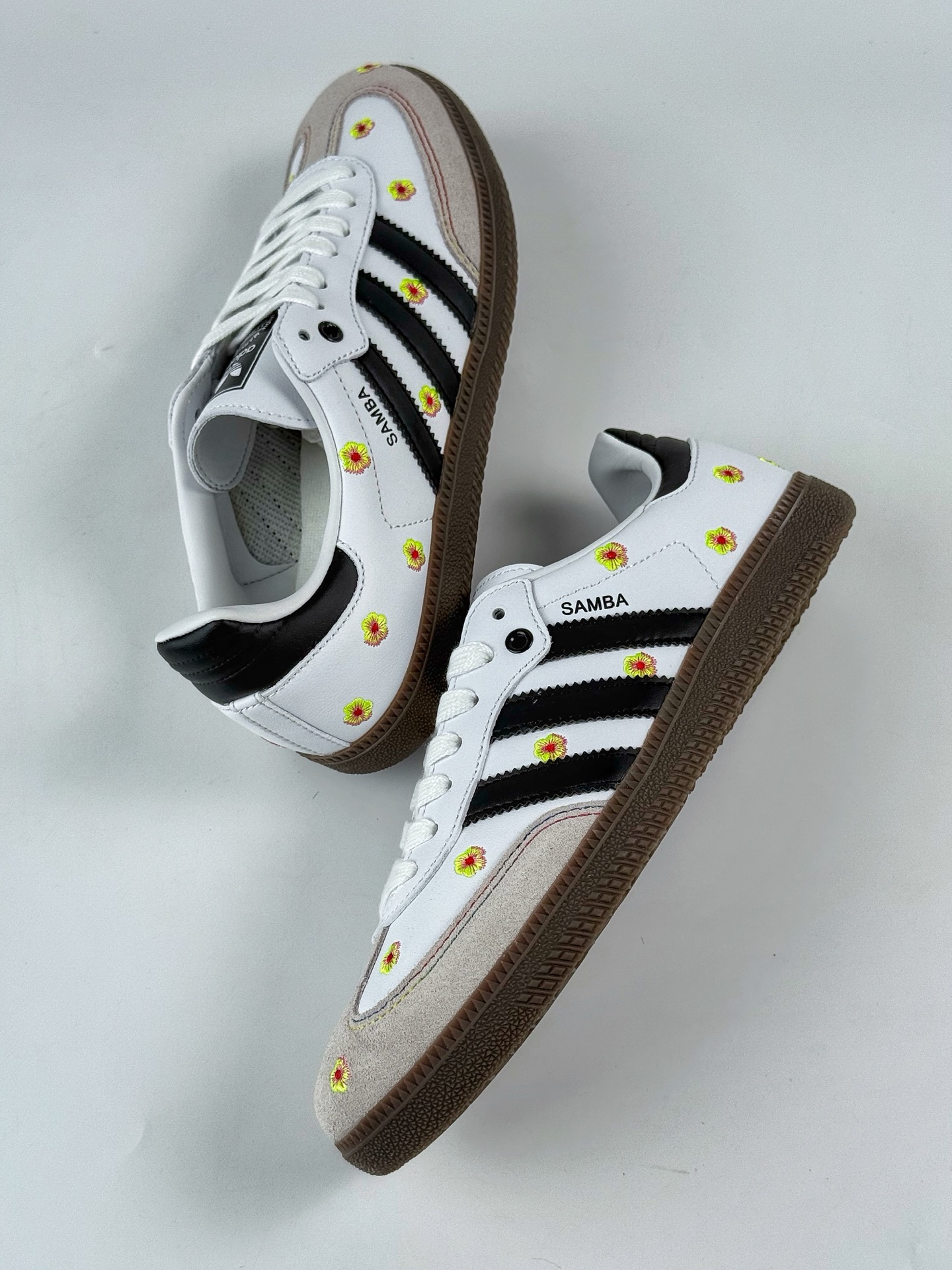 160 adidoriginals Samba OG 灰白小花 IF4396-Chinese UA Cheap High Quatity Brand Clothes Bags handbags Sneakers wholesale wholesaler seller from China Factory suppliers Fashion Clothing Shoes best Quality Beautiful Price 160 adidoriginals Samba OG 灰白小花 IF4396