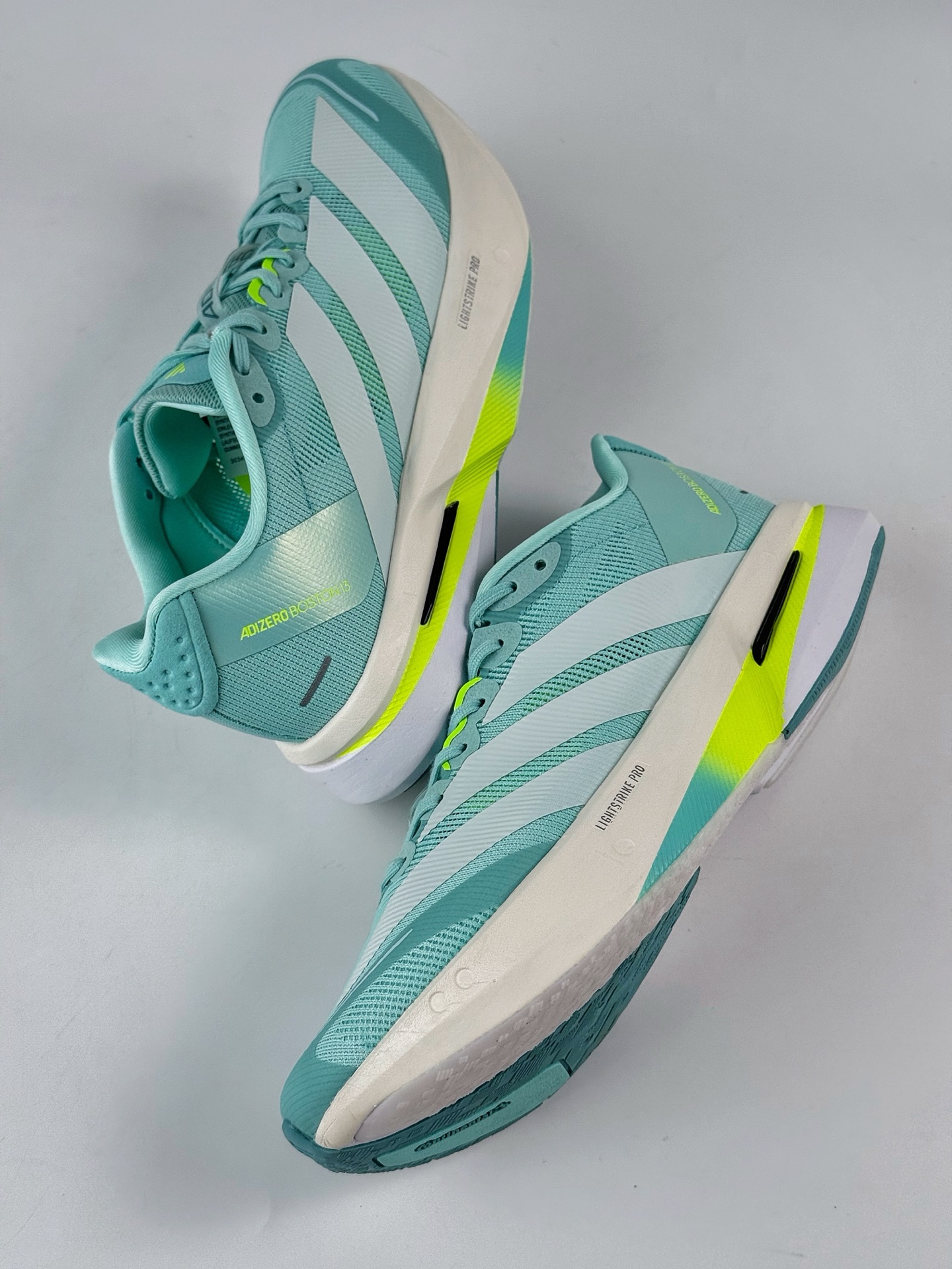 180 AdidAdizero Boston 13 轻盈跑鞋 超轻发泡底 缓震透气跑步鞋 JS4957-Chinese UA Cheap High Quatity Brand Clothes Bags handbags Sneakers wholesale wholesaler seller from China Factory suppliers Fashion Clothing Shoes best Quality Beautiful Price 180 AdidAdizero Boston 13 轻盈跑鞋 超轻发泡底 缓震透气跑步鞋 JS4957