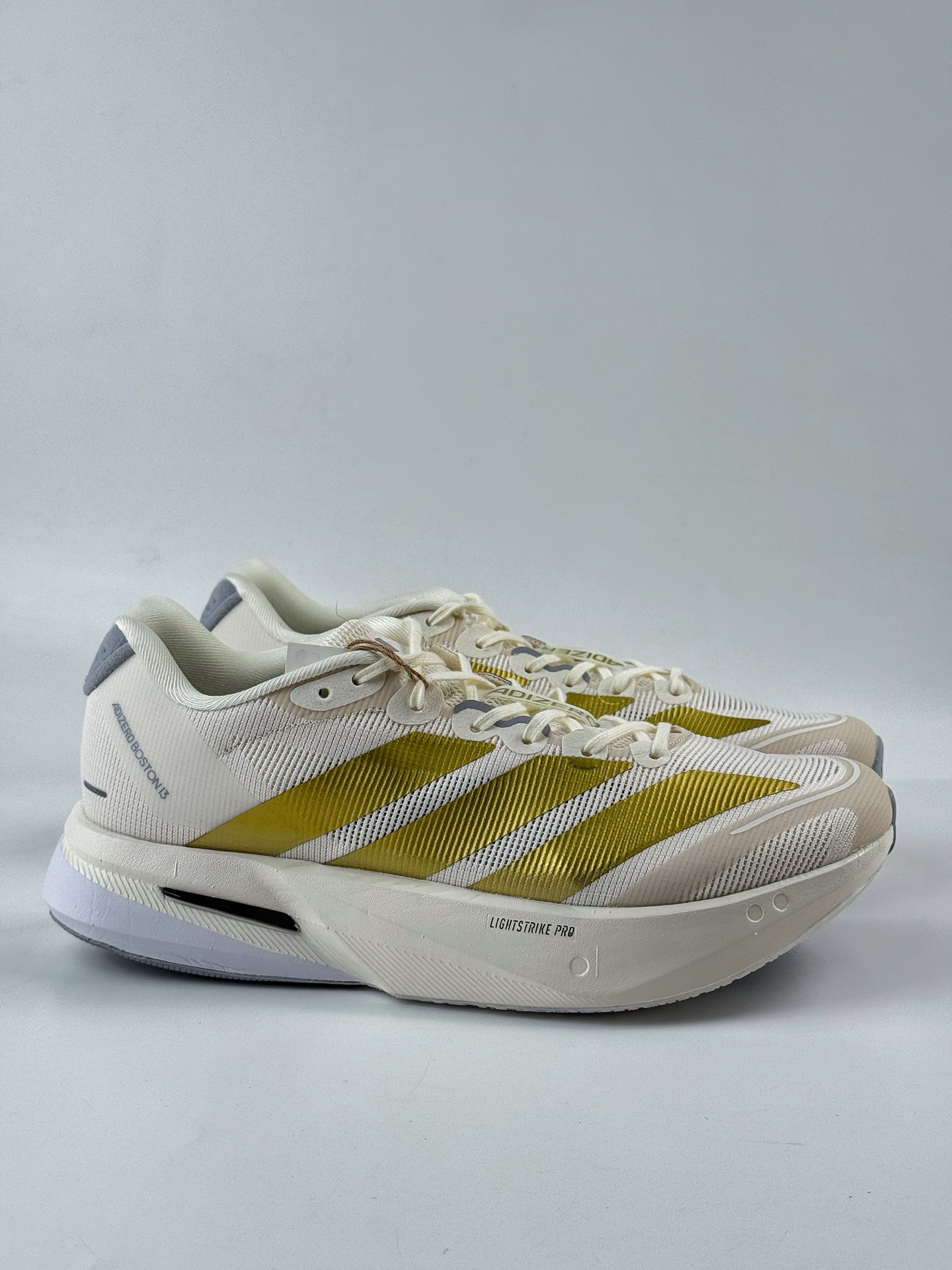 180 AdidAdizero Boston 13 轻盈跑鞋 超轻发泡底 缓震透气跑步鞋 JS4947-Chinese UA Cheap High Quatity Brand Clothes Bags handbags Sneakers wholesale wholesaler seller from China Factory suppliers Fashion Clothing Shoes best Quality Beautiful Price 180 AdidAdizero Boston 13 轻盈跑鞋 超轻发泡底 缓震透气跑步鞋 JS4947