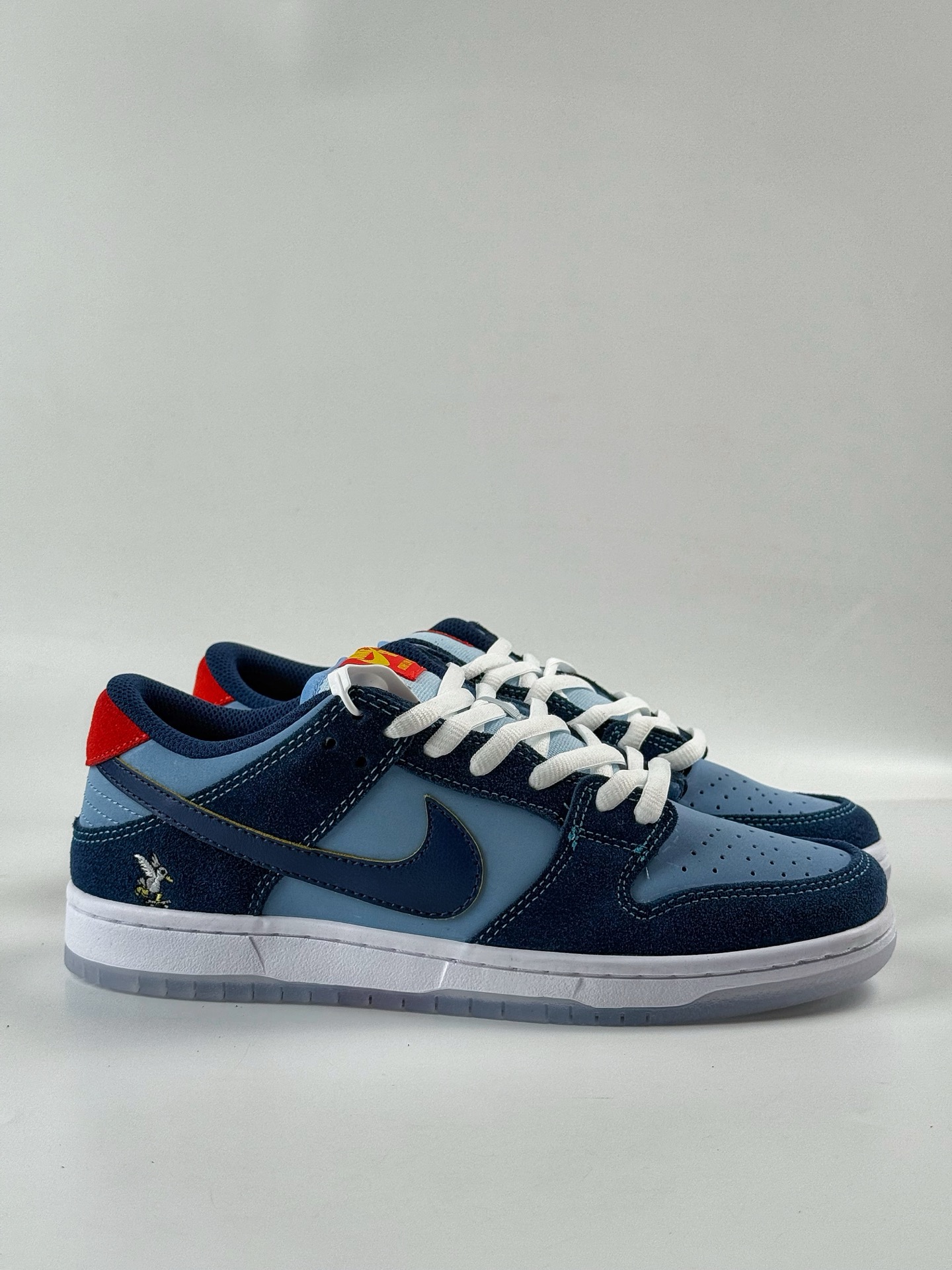 220 Nike SB Dunk Low PRM WSS 蓝鸽子 DX5549-400-Chinese UA Cheap High Quatity Brand Clothes Bags handbags Sneakers wholesale wholesaler seller from China Factory suppliers Fashion Clothing Shoes best Quality Beautiful Price 220 Nike SB Dunk Low PRM WSS 蓝鸽子 DX5549-400