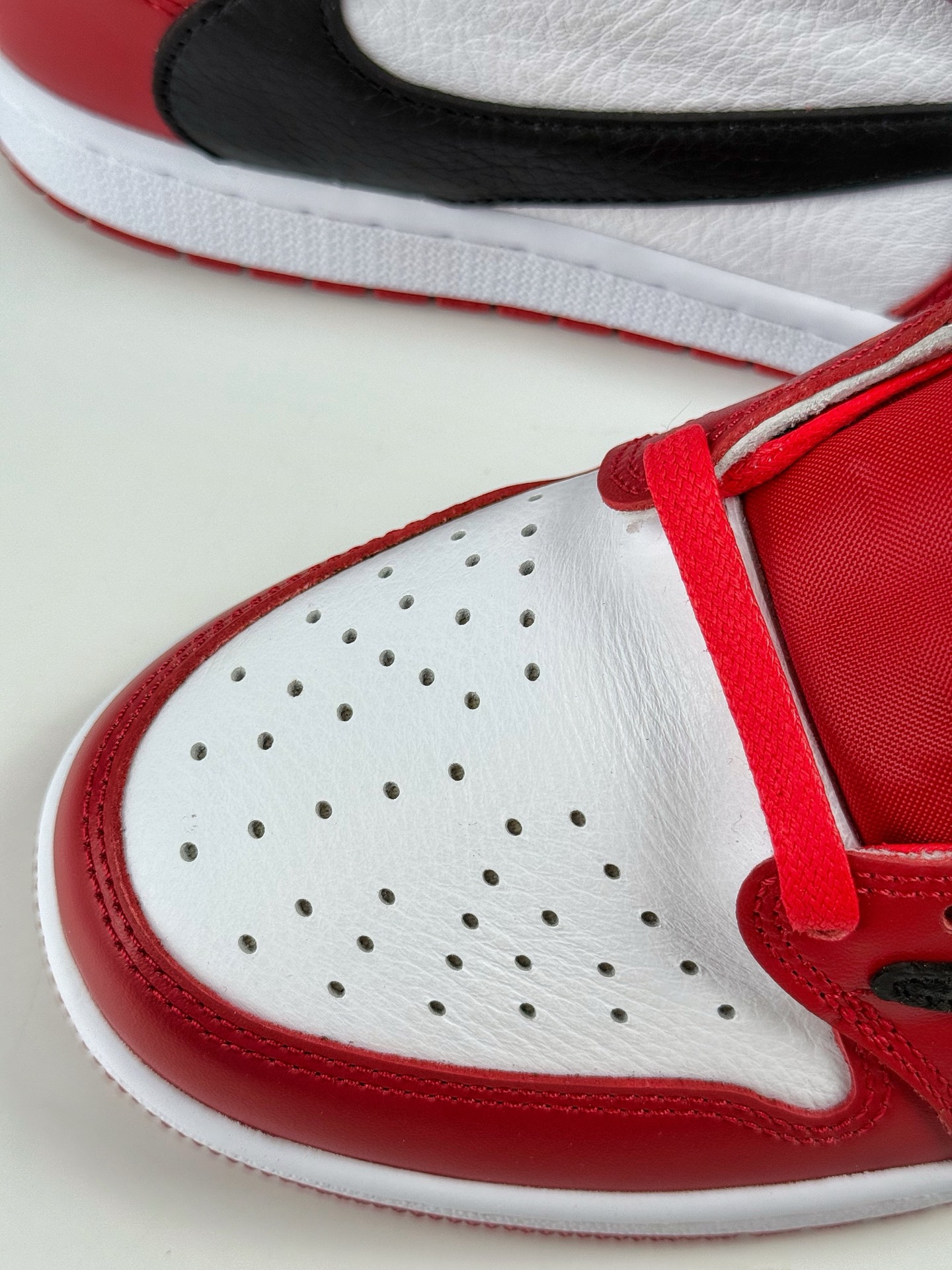 400 Travis Scott x Nike Air Jordan 1 Low 红白 Air Jordan 1 Low 反转倒钩 DM7866-101-Chinese UA Cheap High Quatity Brand Clothes Bags handbags Sneakers wholesale wholesaler seller from China Factory suppliers Fashion Clothing Shoes best Quality Beautiful Price 400 Travis Scott x Nike Air Jordan 1 Low 红白 Air Jordan 1 Low 反转倒钩 DM7866-101