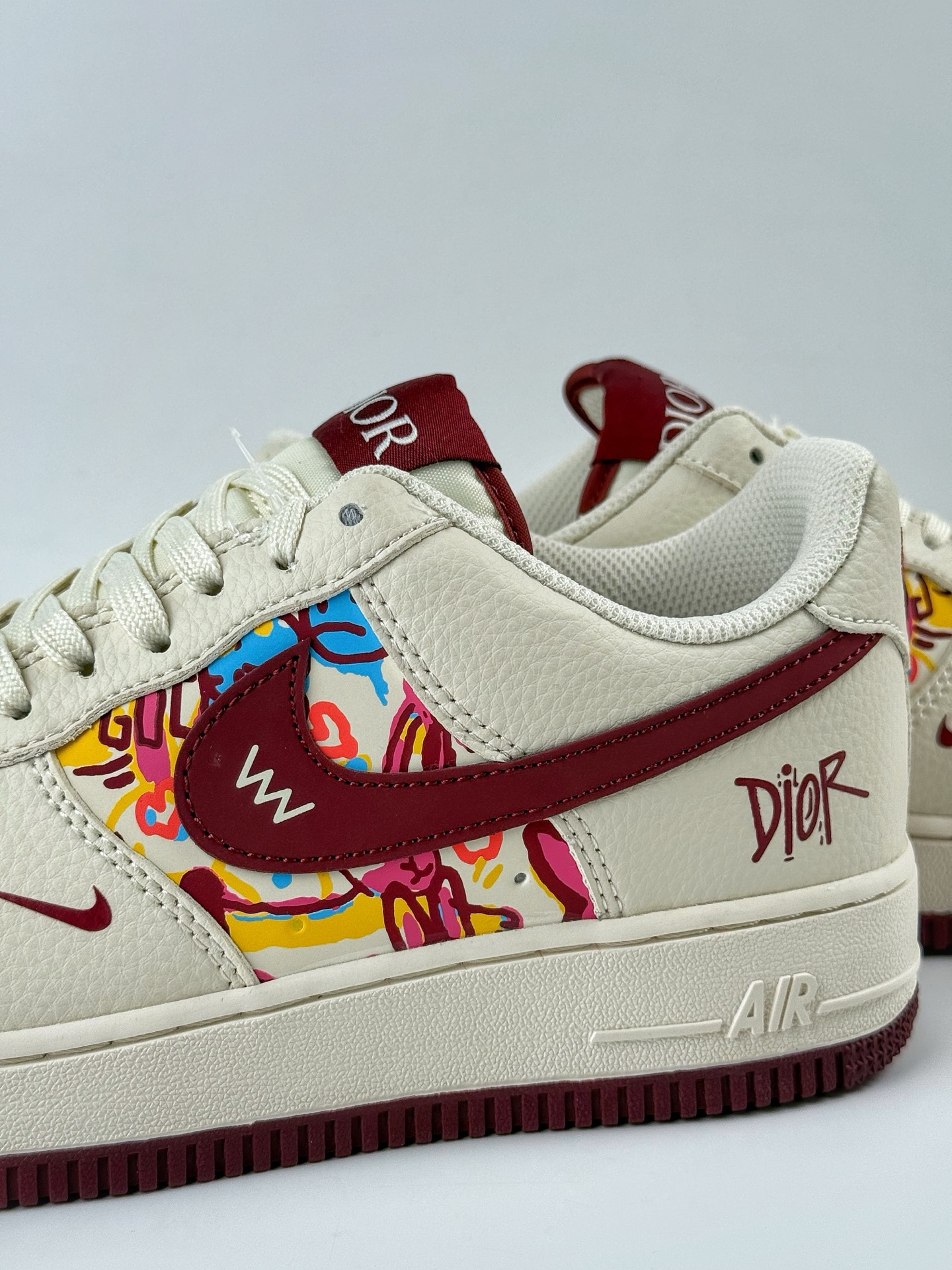 260 Nike Air Force 1 Low 07 x DIOR 白红小勾  HJ3318-002