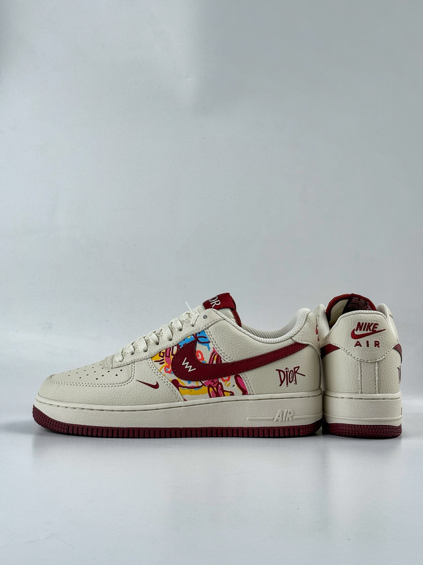 260 Nike Air Force 1 Low 07 x DIOR 白红小勾  HJ3318-002