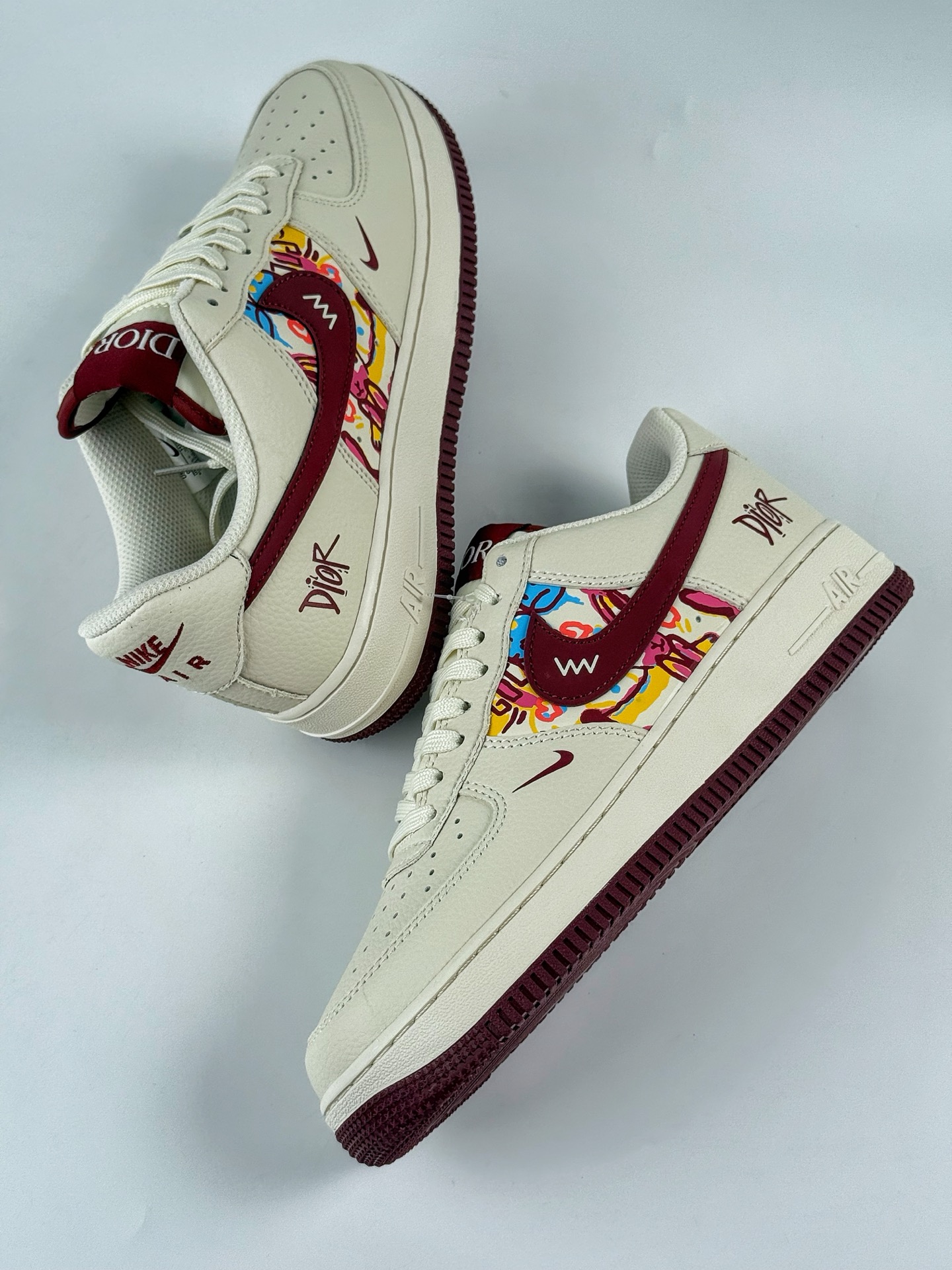 260 Nike Air Force 1 Low 07 x DIOR 白红小勾  HJ3318-002