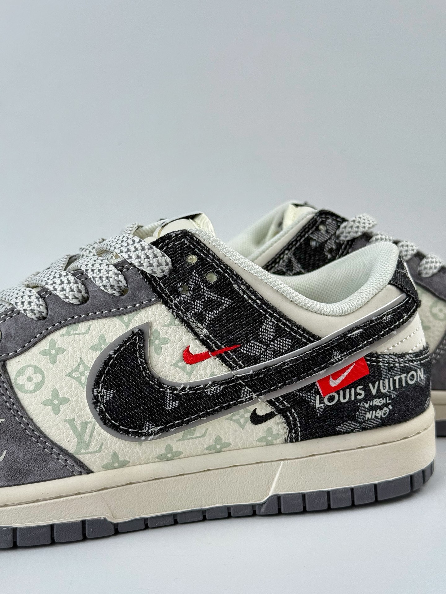 280 Nike SB Dunk Low x Louis Vuitton 灰白黑牛仔双小勾满天星 YX5066-387-Chinese UA Cheap High Quatity Brand Clothes Bags handbags Sneakers wholesale wholesaler seller from China Factory suppliers Fashion Clothing Shoes best Quality Beautiful Price 280 Nike SB Dunk Low x Louis Vuitton 灰白黑牛仔双小勾满天星 YX5066-387