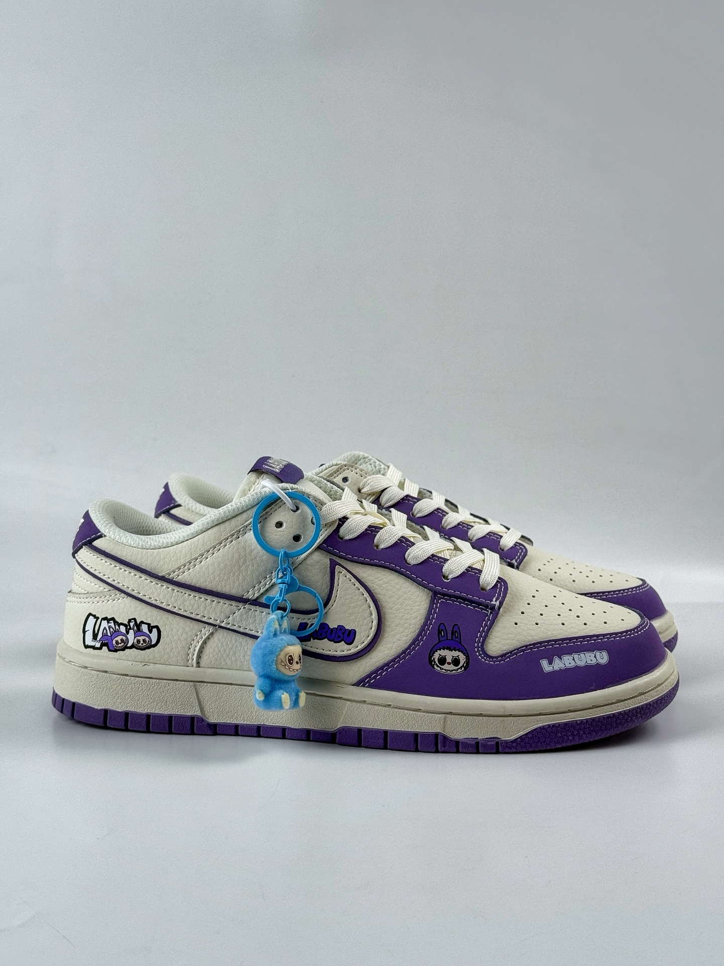 260 NIKE SB Dunk Low RETRO x LABUBU 紫白 DS6608-007-Chinese UA Cheap High Quatity Brand Clothes Bags handbags Sneakers wholesale wholesaler seller from China Factory suppliers Fashion Clothing Shoes best Quality Beautiful Price 260 NIKE SB Dunk Low RETRO x LABUBU 紫白 DS6608-007