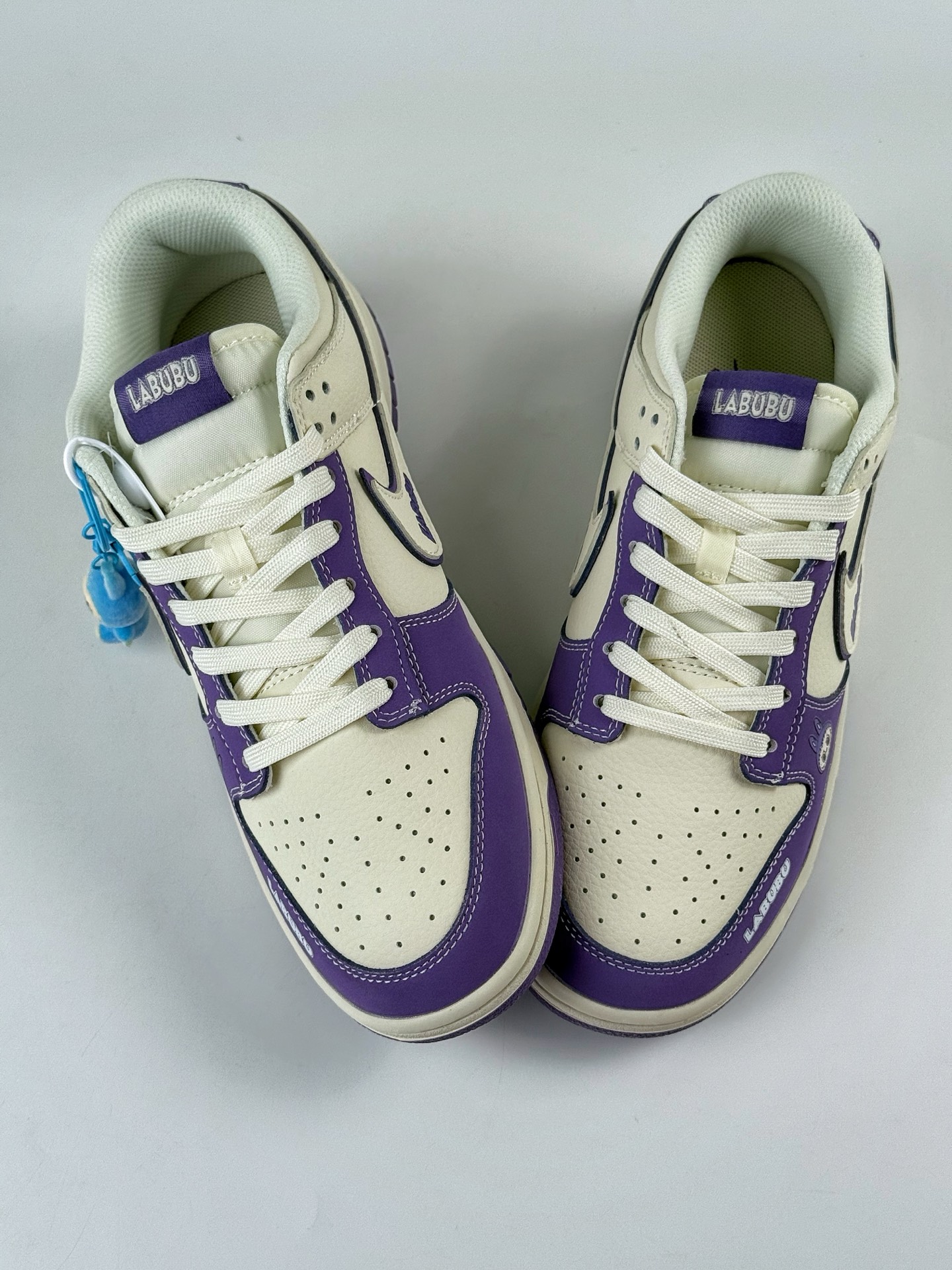 260 NIKE SB Dunk Low RETRO x LABUBU 紫白 DS6608-007-Chinese UA Cheap High Quatity Brand Clothes Bags handbags Sneakers wholesale wholesaler seller from China Factory suppliers Fashion Clothing Shoes best Quality Beautiful Price 260 NIKE SB Dunk Low RETRO x LABUBU 紫白 DS6608-007