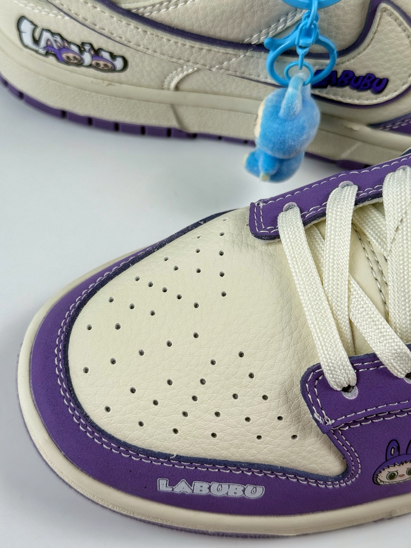 260 NIKE SB Dunk Low RETRO x LABUBU 紫白 DS6608-007-Chinese UA Cheap High Quatity Brand Clothes Bags handbags Sneakers wholesale wholesaler seller from China Factory suppliers Fashion Clothing Shoes best Quality Beautiful Price 260 NIKE SB Dunk Low RETRO x LABUBU 紫白 DS6608-007