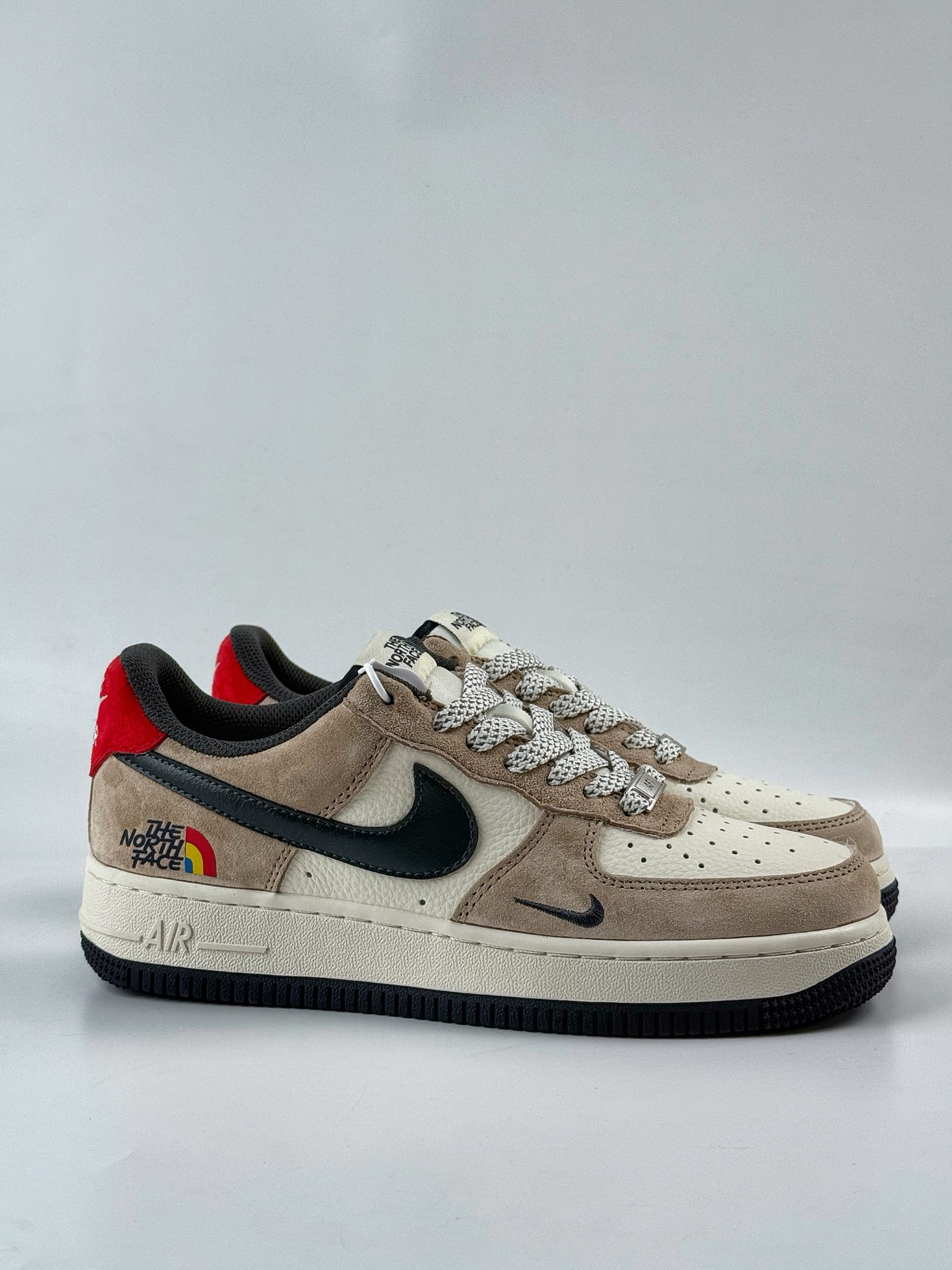 260 Nike Air Force 1 Low 07 x The North Face 棕白黑小勾满天星 HS8068-051-Chinese UA Cheap High Quatity Brand Clothes Bags handbags Sneakers wholesale wholesaler seller from China Factory suppliers Fashion Clothing Shoes best Quality Beautiful Price 260 Nike Air Force 1 Low 07 x The North Face 棕白黑小勾满天星 HS8068-051