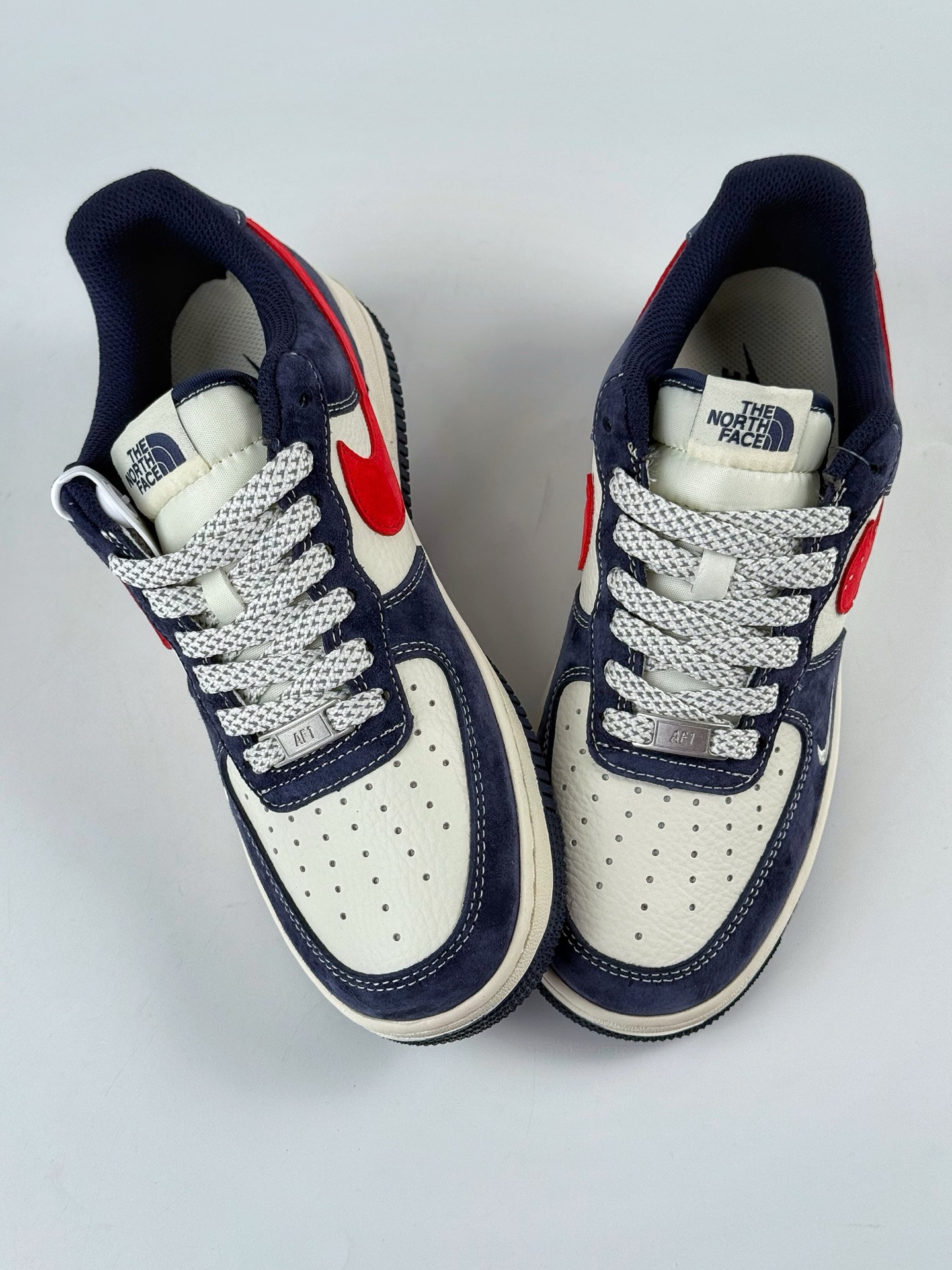 260 Nike Air Force 1 Low 07 x The North Face 蓝白红小勾满天星 HS8068-045-Chinese UA Cheap High Quatity Brand Clothes Bags handbags Sneakers wholesale wholesaler seller from China Factory suppliers Fashion Clothing Shoes best Quality Beautiful Price 260 Nike Air Force 1 Low 07 x The North Face 蓝白红小勾满天星 HS8068-045