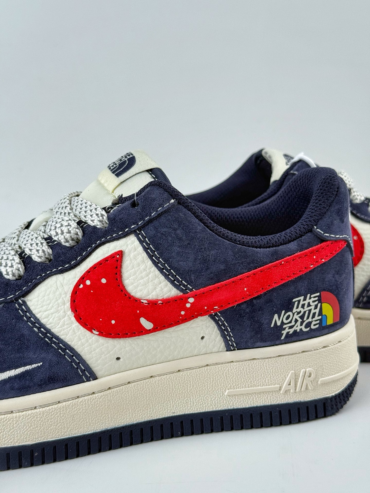 260 Nike Air Force 1 Low 07 x The North Face 蓝白红小勾满天星 HS8068-045-Chinese UA Cheap High Quatity Brand Clothes Bags handbags Sneakers wholesale wholesaler seller from China Factory suppliers Fashion Clothing Shoes best Quality Beautiful Price 260 Nike Air Force 1 Low 07 x The North Face 蓝白红小勾满天星 HS8068-045