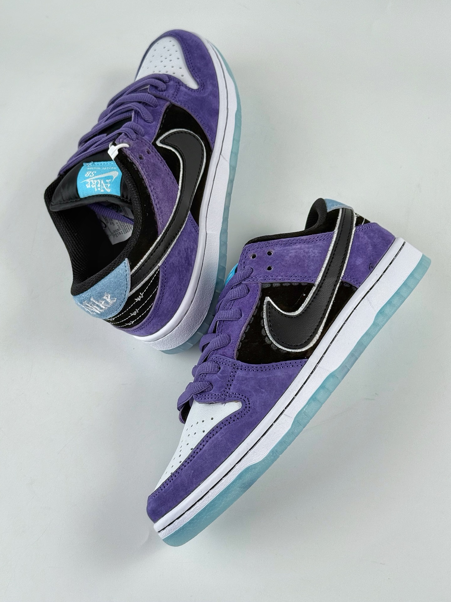 220 Nike SB Dunk Low 联名紫黑白 HJ0513-500-Chinese UA Cheap High Quatity Brand Clothes Bags handbags Sneakers wholesale wholesaler seller from China Factory suppliers Fashion Clothing Shoes best Quality Beautiful Price 220 Nike SB Dunk Low 联名紫黑白 HJ0513-500