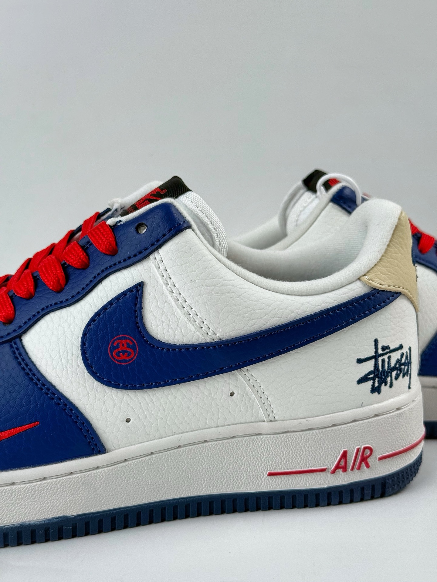 220 Nike Air Force 1 Low 07 x Stussy 蓝白红小勾 DQ6628-163-Chinese UA Cheap High Quatity Brand Clothes Bags handbags Sneakers wholesale wholesaler seller from China Factory suppliers Fashion Clothing Shoes best Quality Beautiful Price 220 Nike Air Force 1 Low 07 x Stussy 蓝白红小勾 DQ6628-163