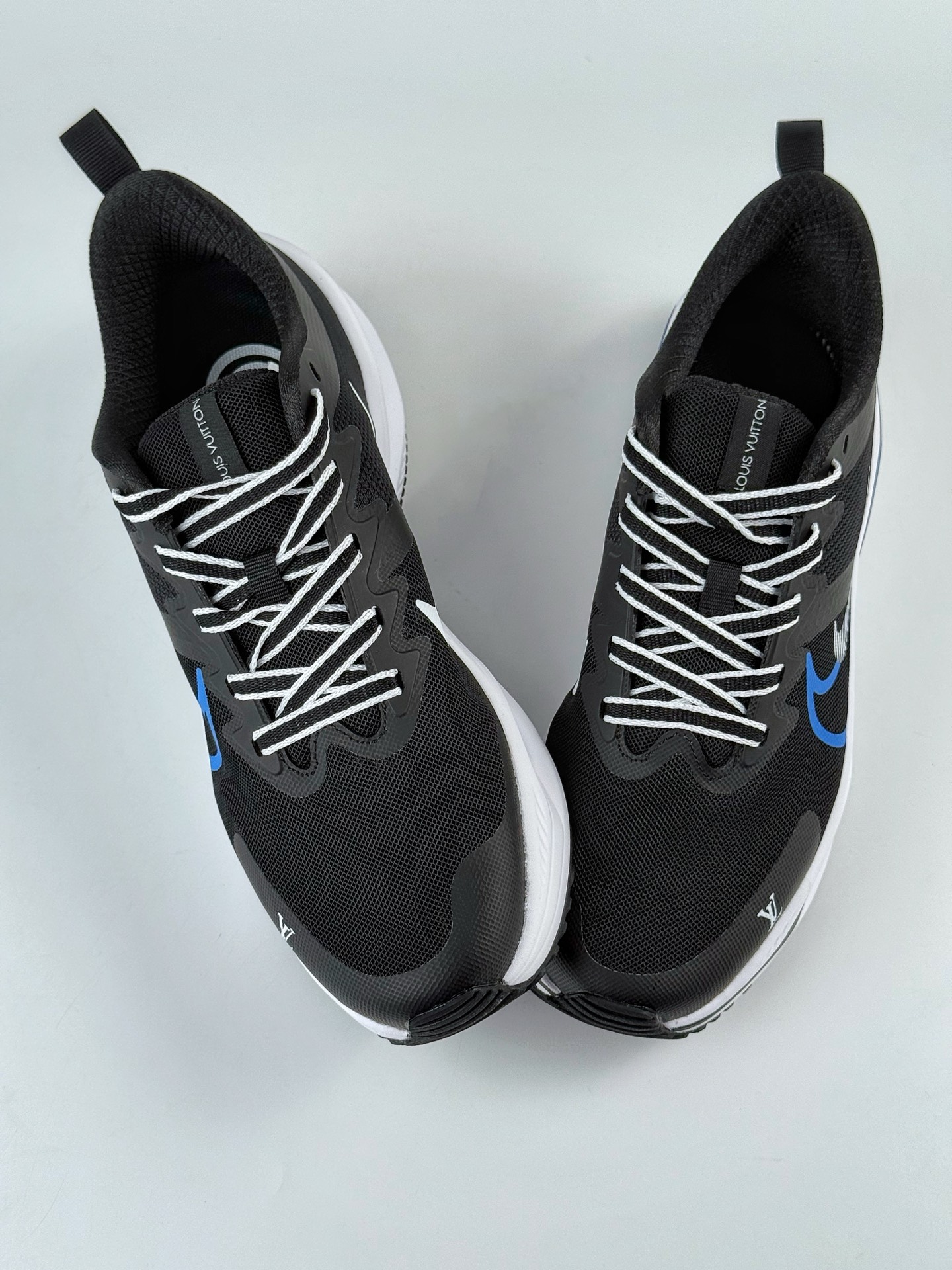 200 NIKE ZOOM PLUS x Louis Vuitton 全新跑鞋 CK4318-157-Chinese UA Cheap High Quatity Brand Clothes Bags handbags Sneakers wholesale wholesaler seller from China Factory suppliers Fashion Clothing Shoes best Quality Beautiful Price 200 NIKE ZOOM PLUS x Louis Vuitton 全新跑鞋 CK4318-157