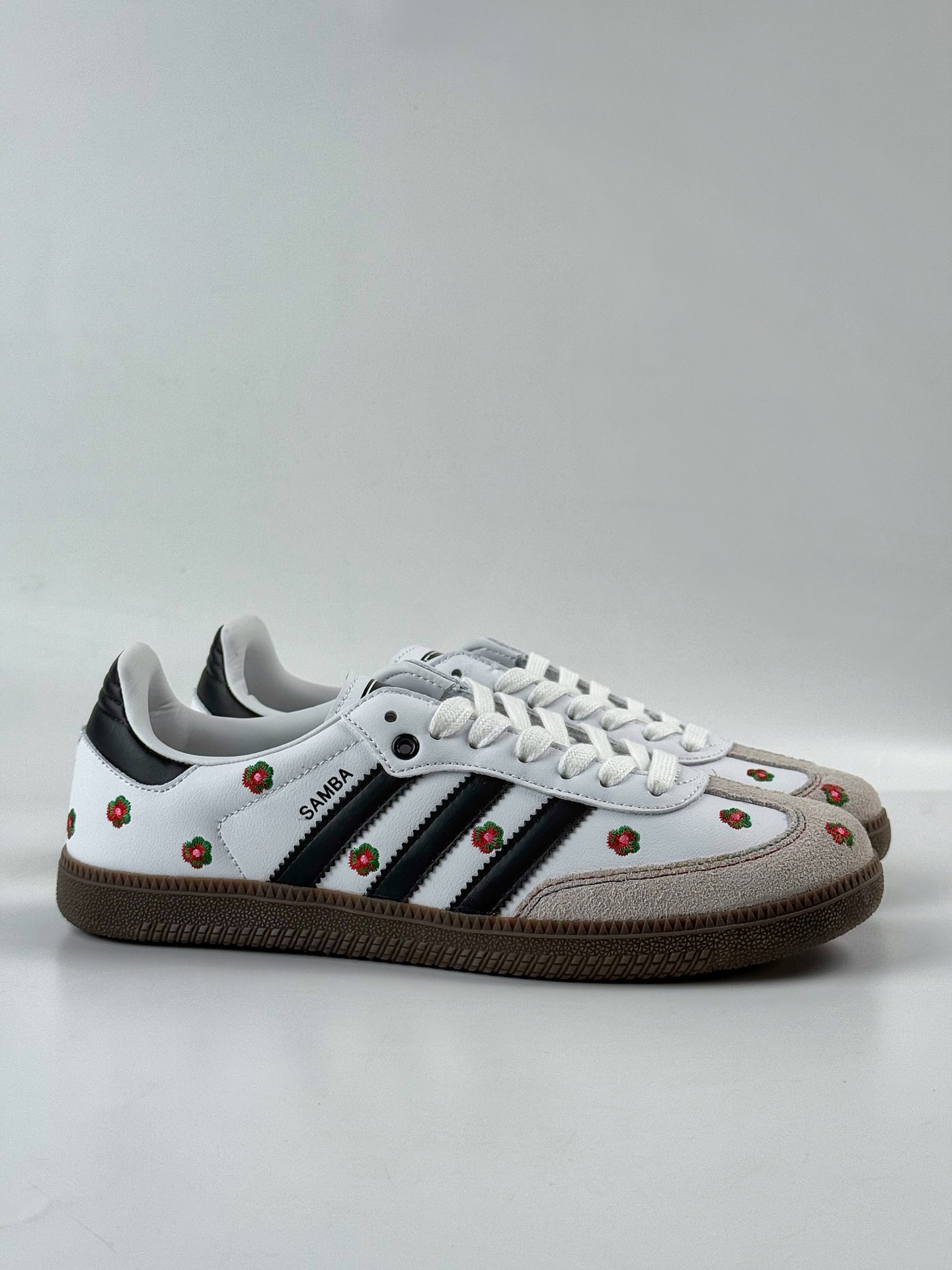 160 adidoriginals Samba OG 灰白小花 IF4393-Chinese UA Cheap High Quatity Brand Clothes Bags handbags Sneakers wholesale wholesaler seller from China Factory suppliers Fashion Clothing Shoes best Quality Beautiful Price 160 adidoriginals Samba OG 灰白小花 IF4393