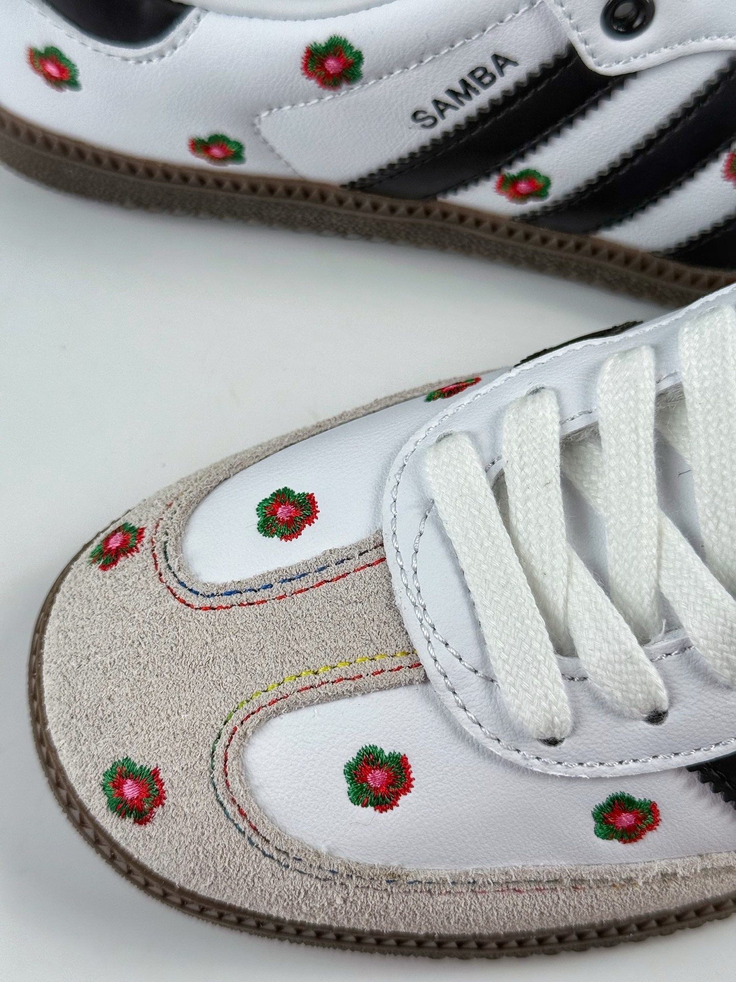 160 adidoriginals Samba OG 灰白小花 IF4393-Chinese UA Cheap High Quatity Brand Clothes Bags handbags Sneakers wholesale wholesaler seller from China Factory suppliers Fashion Clothing Shoes best Quality Beautiful Price 160 adidoriginals Samba OG 灰白小花 IF4393