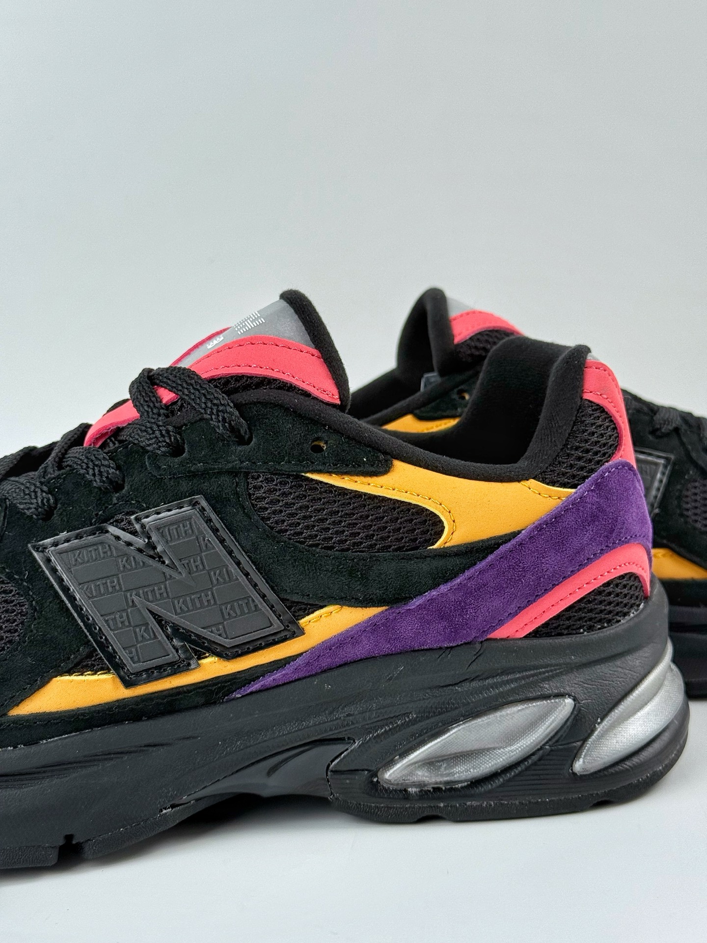 200 New Balance NB2010系列 新百伦经典复古休闲运动板鞋  U2010KTF