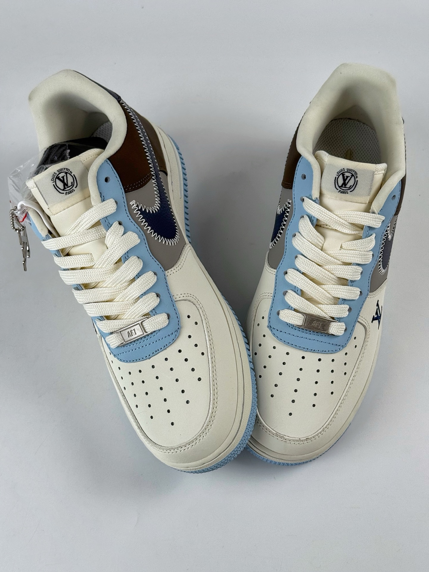 260 Nike Air Force 1 Low 07 x Louis Vuitton 彩色拼接  SC0601-560