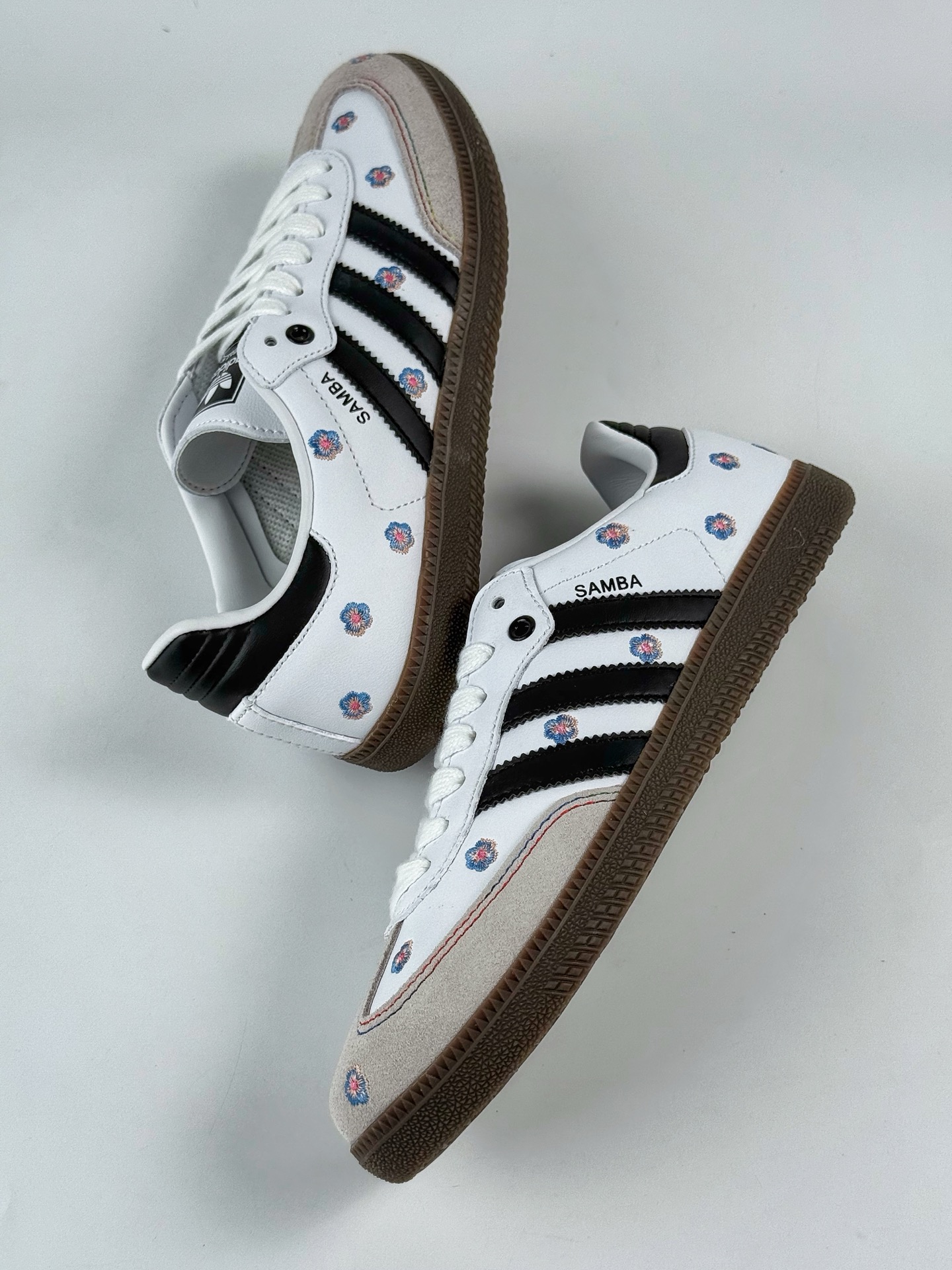 160 adidoriginals Samba OG 灰白小花  IF4392