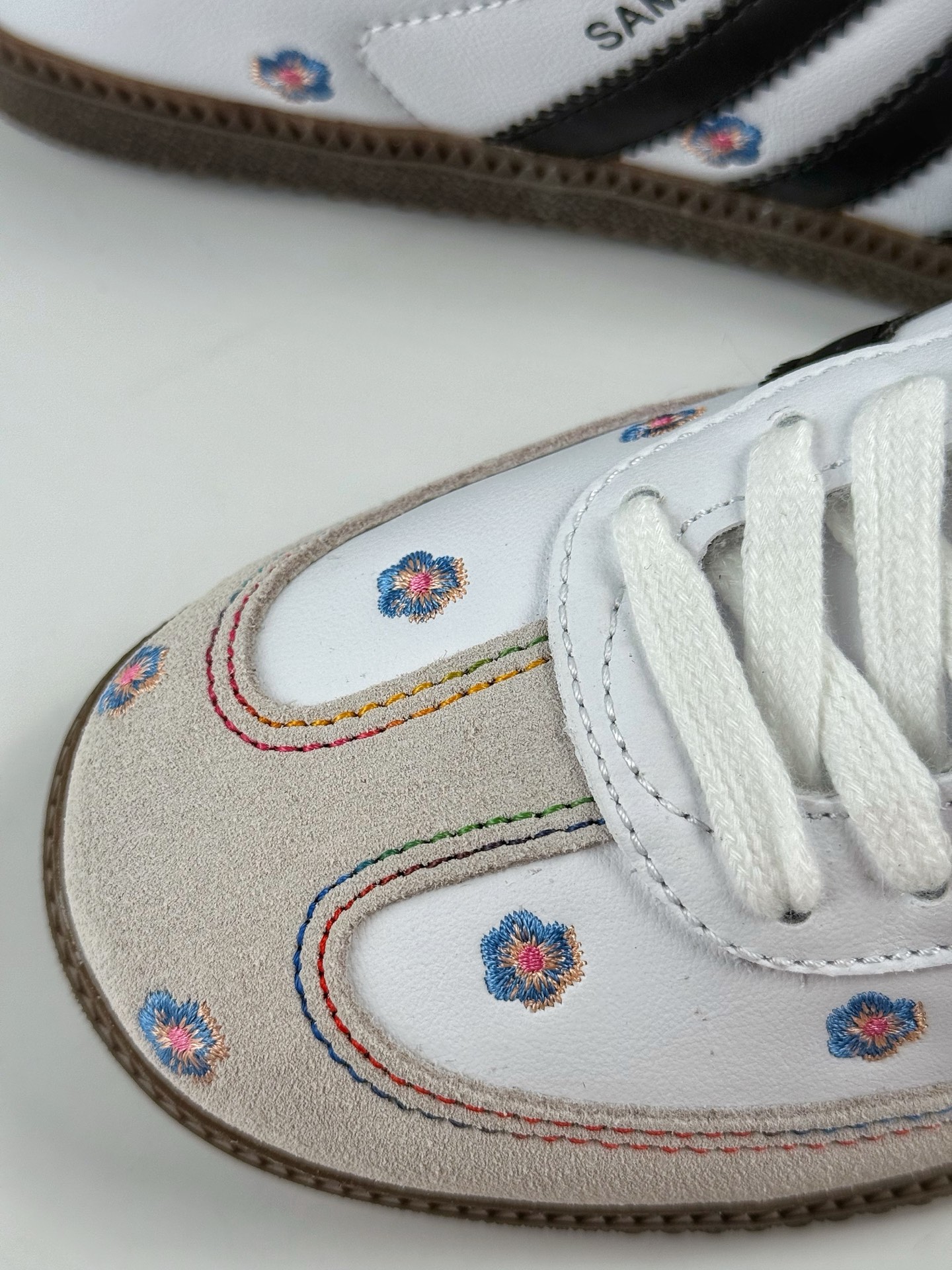 160 adidoriginals Samba OG 灰白小花  IF4392