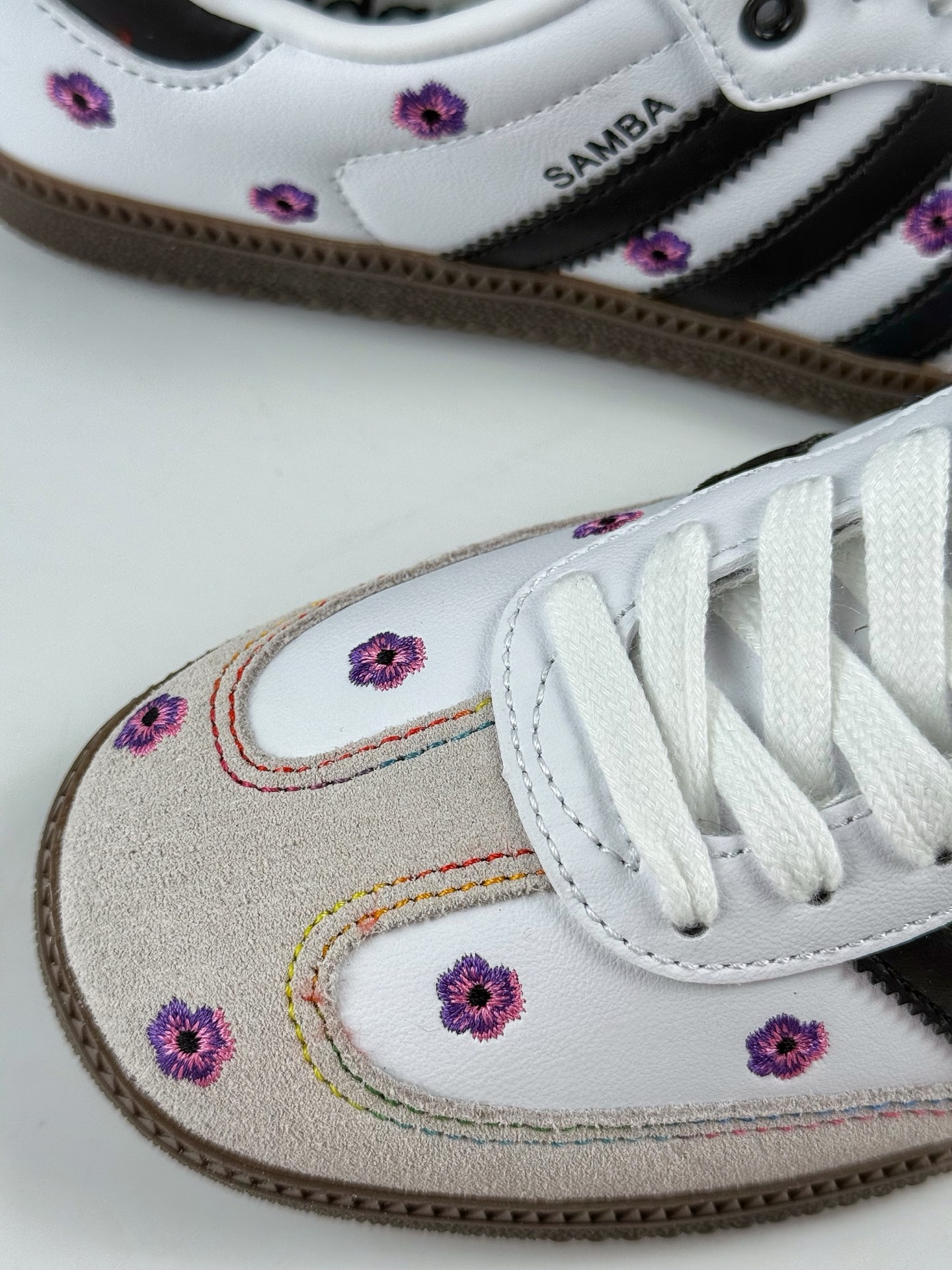 160 adidoriginals Samba OG 灰白小花 IF4390-Chinese UA Cheap High Quatity Brand Clothes Bags handbags Sneakers wholesale wholesaler seller from China Factory suppliers Fashion Clothing Shoes best Quality Beautiful Price 160 adidoriginals Samba OG 灰白小花 IF4390