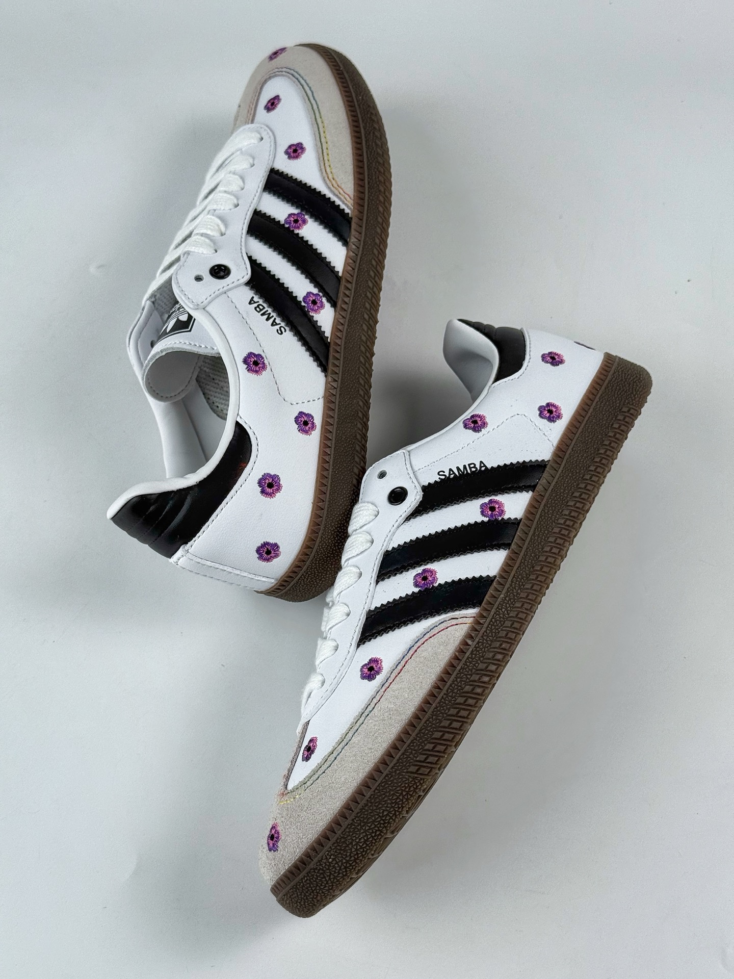 160 adidoriginals Samba OG 灰白小花 IF4390-Chinese UA Cheap High Quatity Brand Clothes Bags handbags Sneakers wholesale wholesaler seller from China Factory suppliers Fashion Clothing Shoes best Quality Beautiful Price 160 adidoriginals Samba OG 灰白小花 IF4390