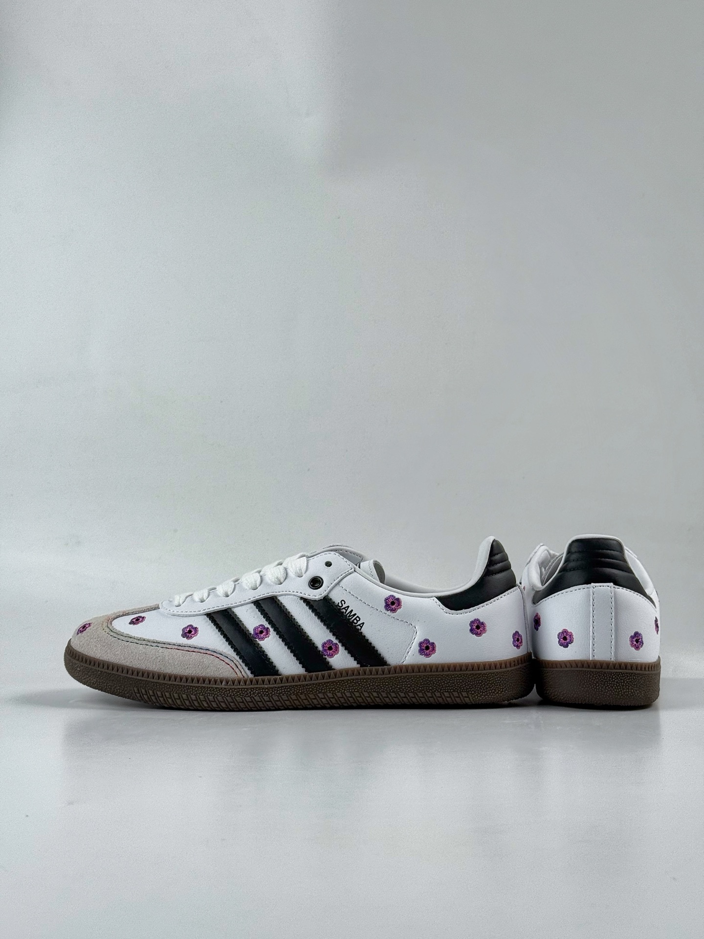 160 adidoriginals Samba OG 灰白小花 IF4390-Chinese UA Cheap High Quatity Brand Clothes Bags handbags Sneakers wholesale wholesaler seller from China Factory suppliers Fashion Clothing Shoes best Quality Beautiful Price 160 adidoriginals Samba OG 灰白小花 IF4390