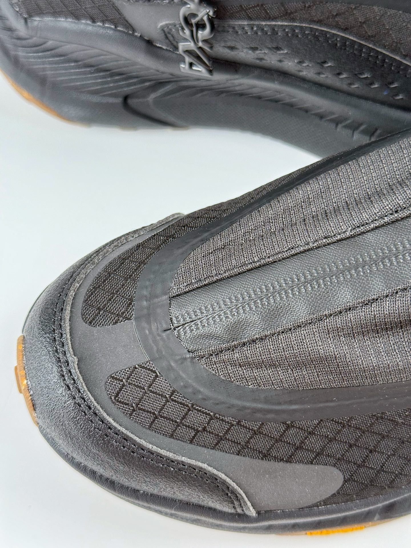 190 HOKA ONE ONE U PROJECT TRANSPORT 低帮专业越野跑步鞋  1162850/CRBN