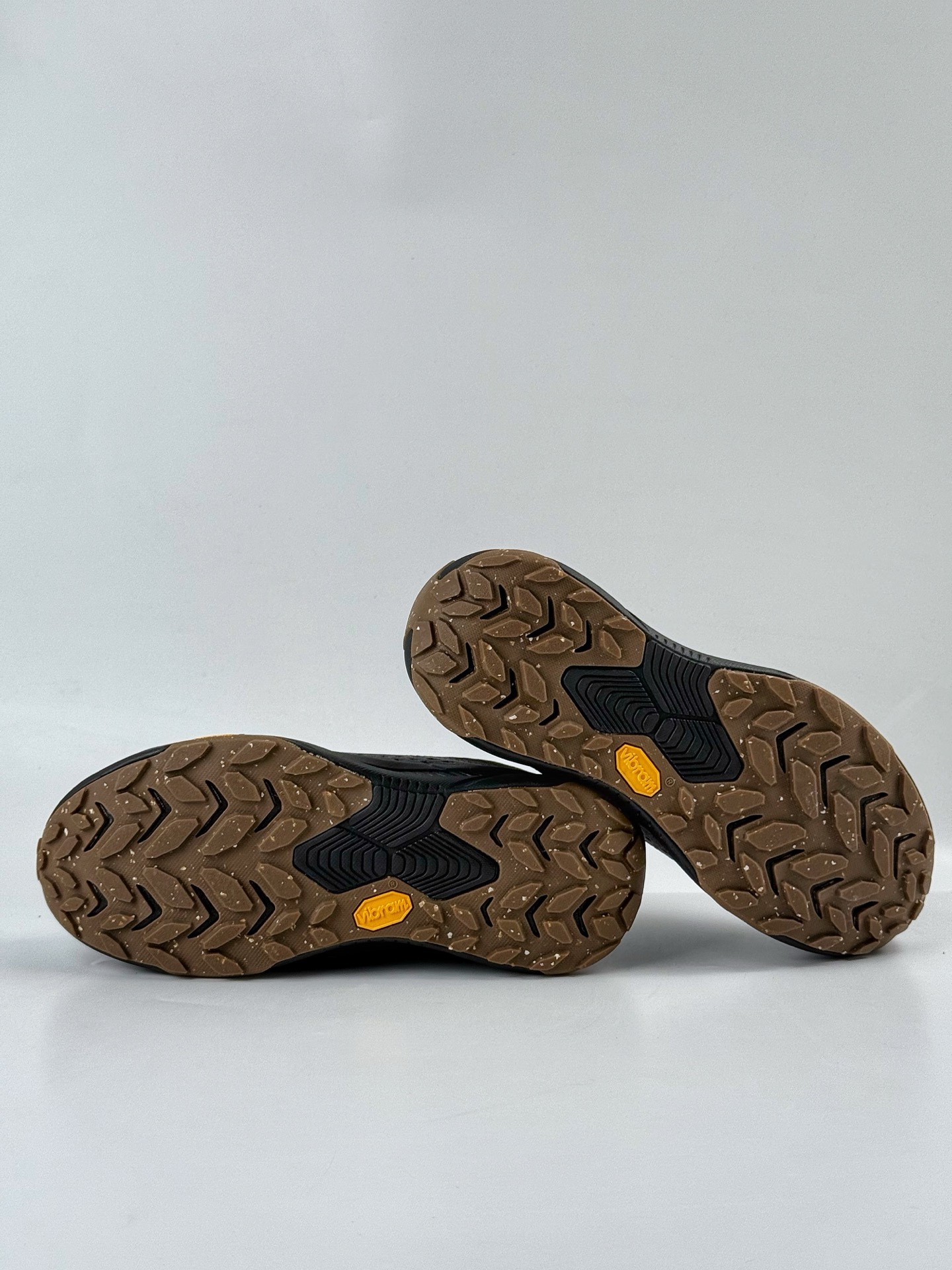 190 HOKA ONE ONE U PROJECT TRANSPORT 低帮专业越野跑步鞋  1162850/CRBN