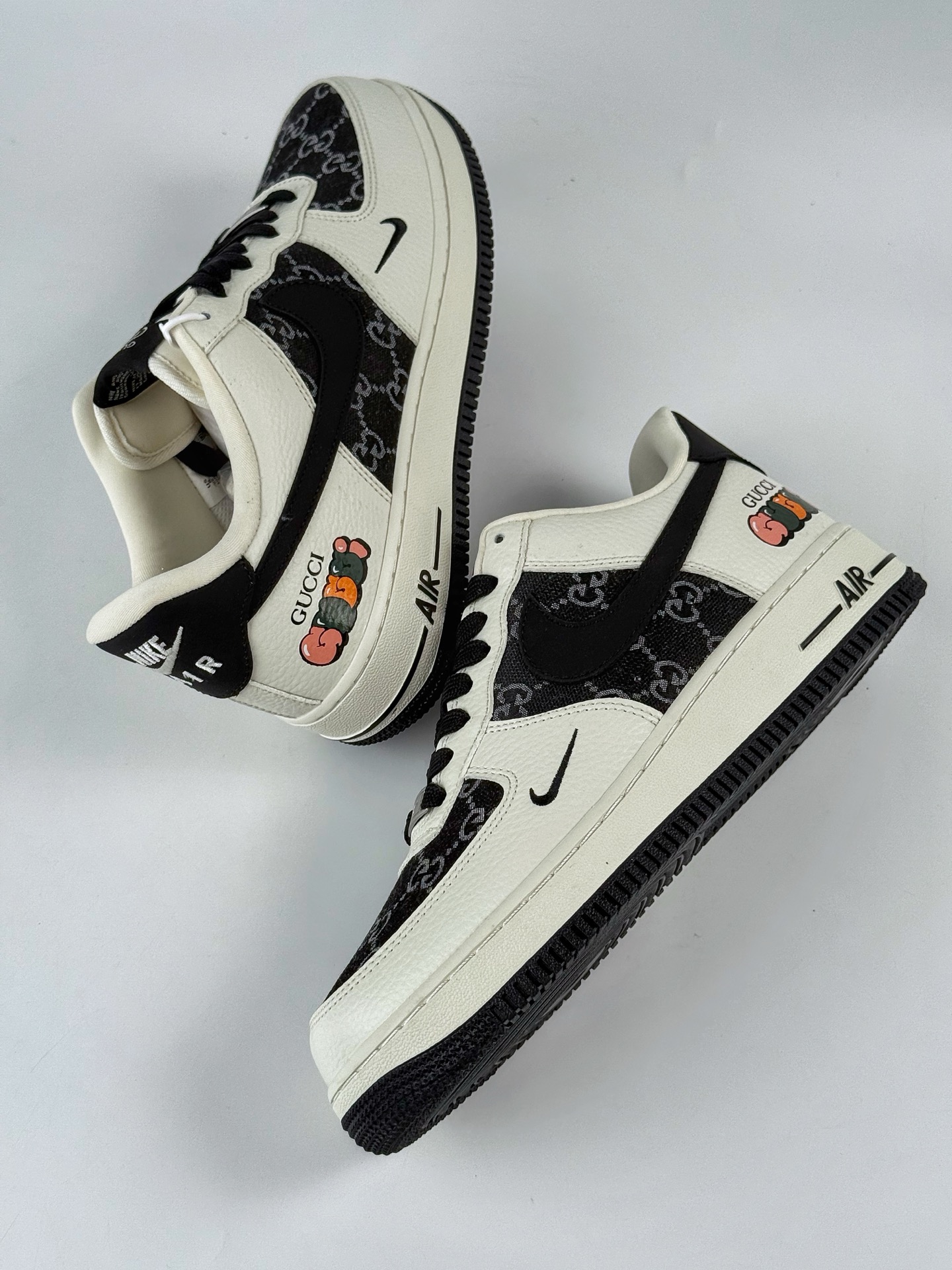 260 Nike Air Force 1 Low 07 x GUCCI 白黑小勾  SC0601-571