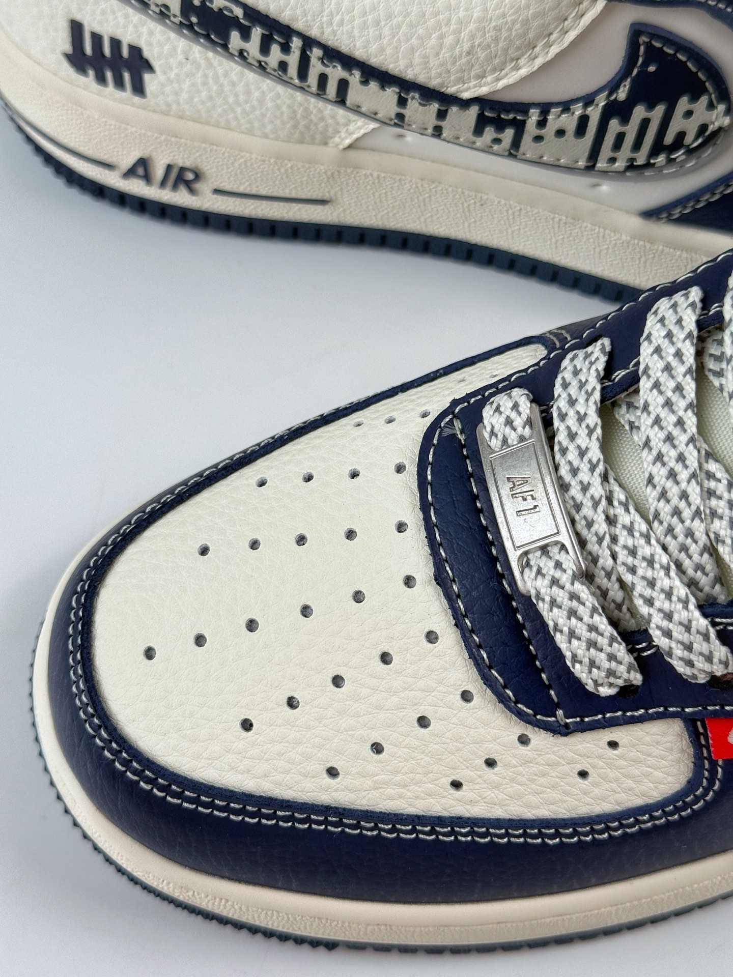 260 Nike Air Force 1 Low 07 x UNDEFEATED 蓝白满天星  JP8028-005