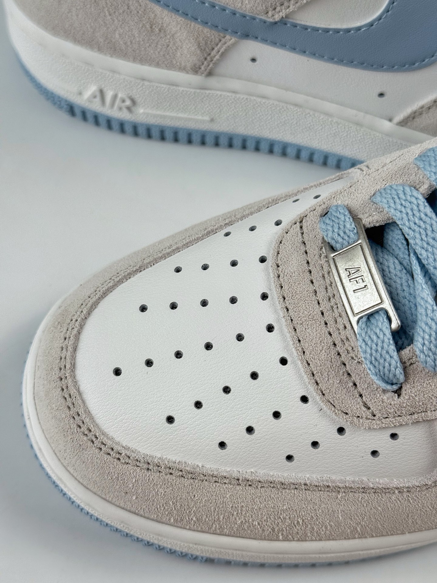 200 Nike Air Force 1 Low 07 灰蓝  FQ8714-005