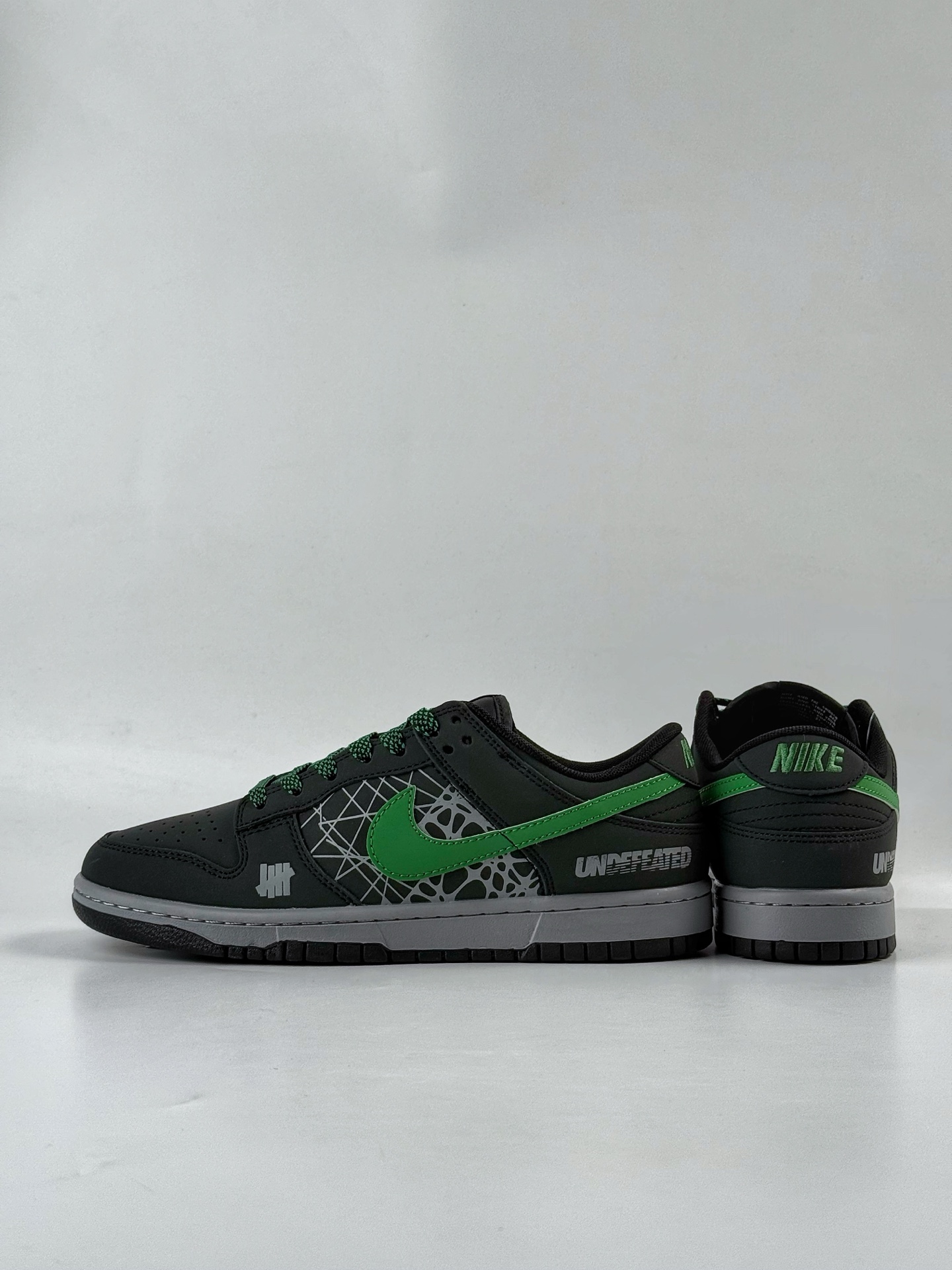 280 Nike SB Dunk Low x UNDEFEATED 黑绿满天星 QW5836-019-Chinese UA Cheap High Quatity Brand Clothes Bags handbags Sneakers wholesale wholesaler seller from China Factory suppliers Fashion Clothing Shoes best Quality Beautiful Price 280 Nike SB Dunk Low x UNDEFEATED 黑绿满天星 QW5836-019