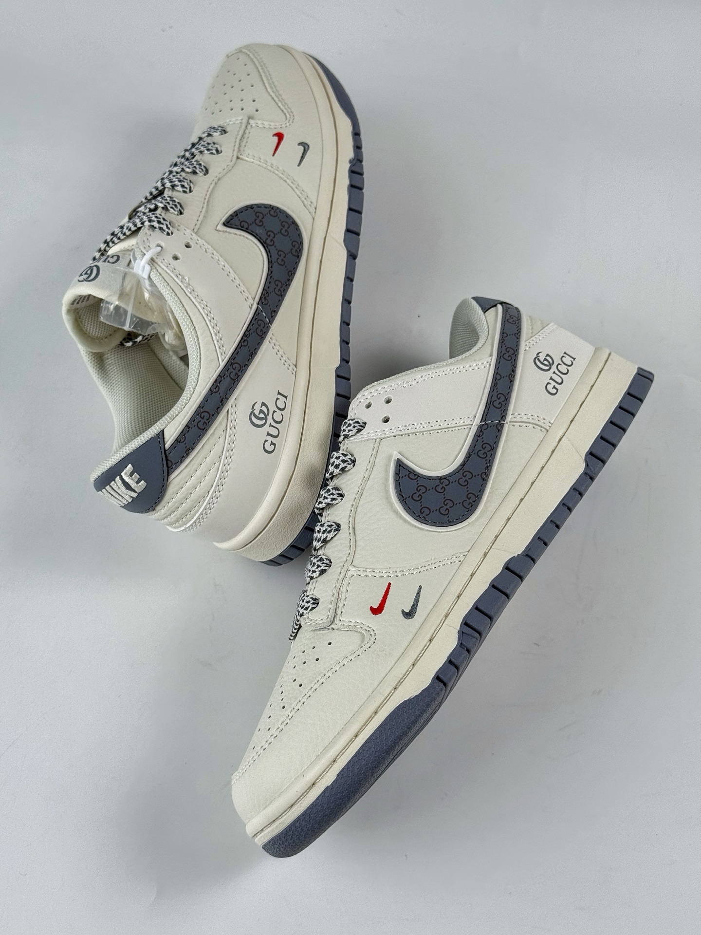 280 Nike SB Dunk Low x GUCCI 白灰双小勾满天星  CS1688-121