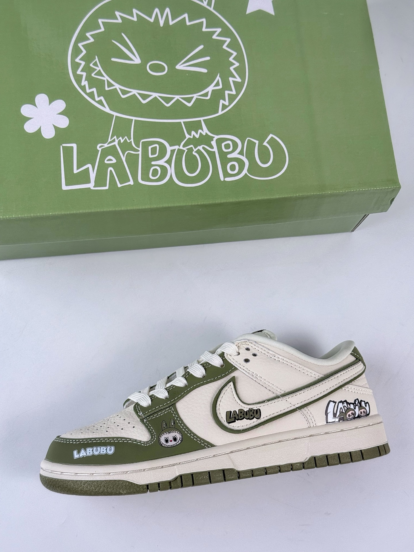 260 NIKE SB Dunk Low RETRO x LABUBU 绿白  DS6608-008