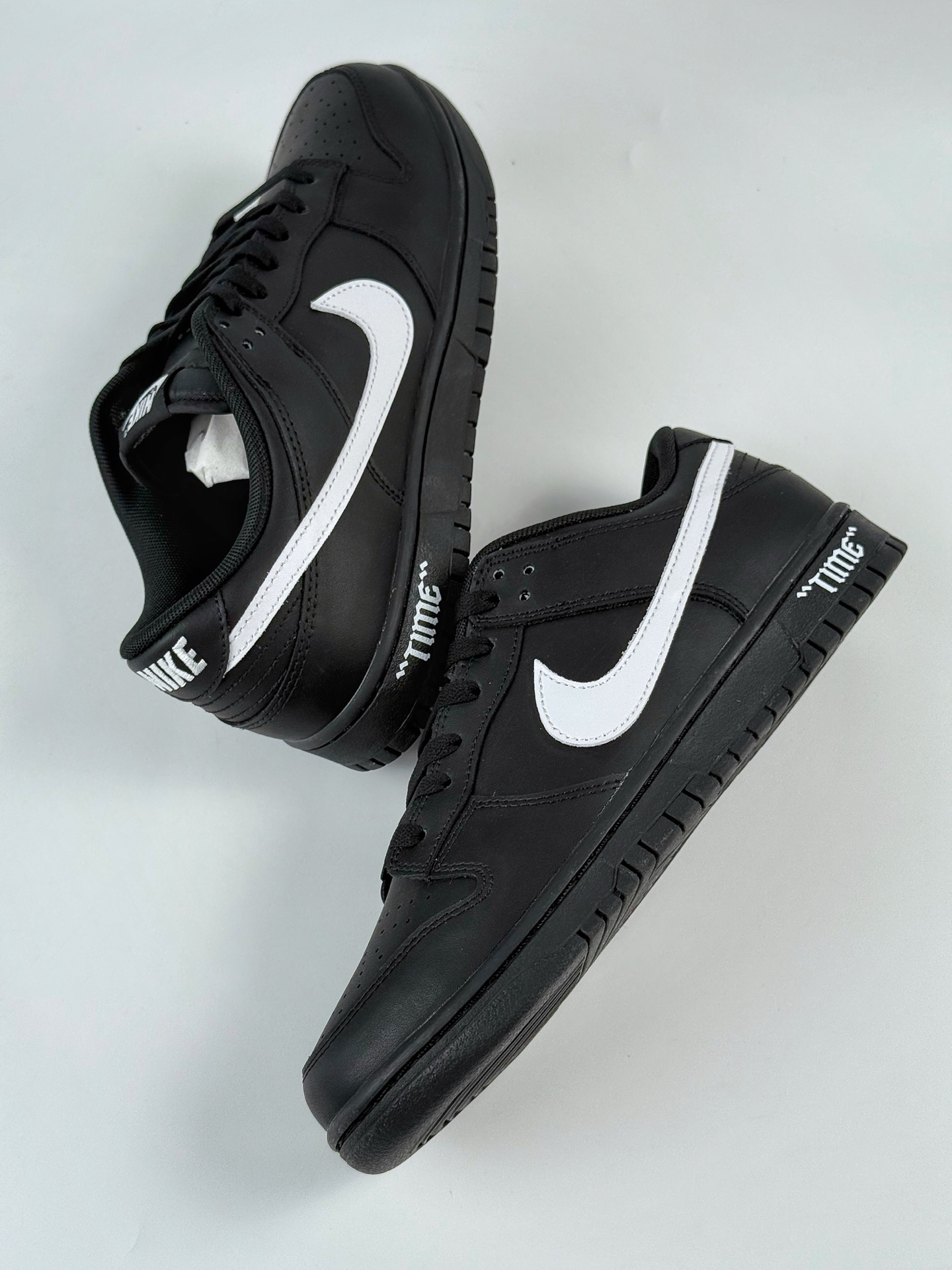 260 Nike SB Dunk Low 黑武士 机能熊猫 高级哑光黑  HF5441-100