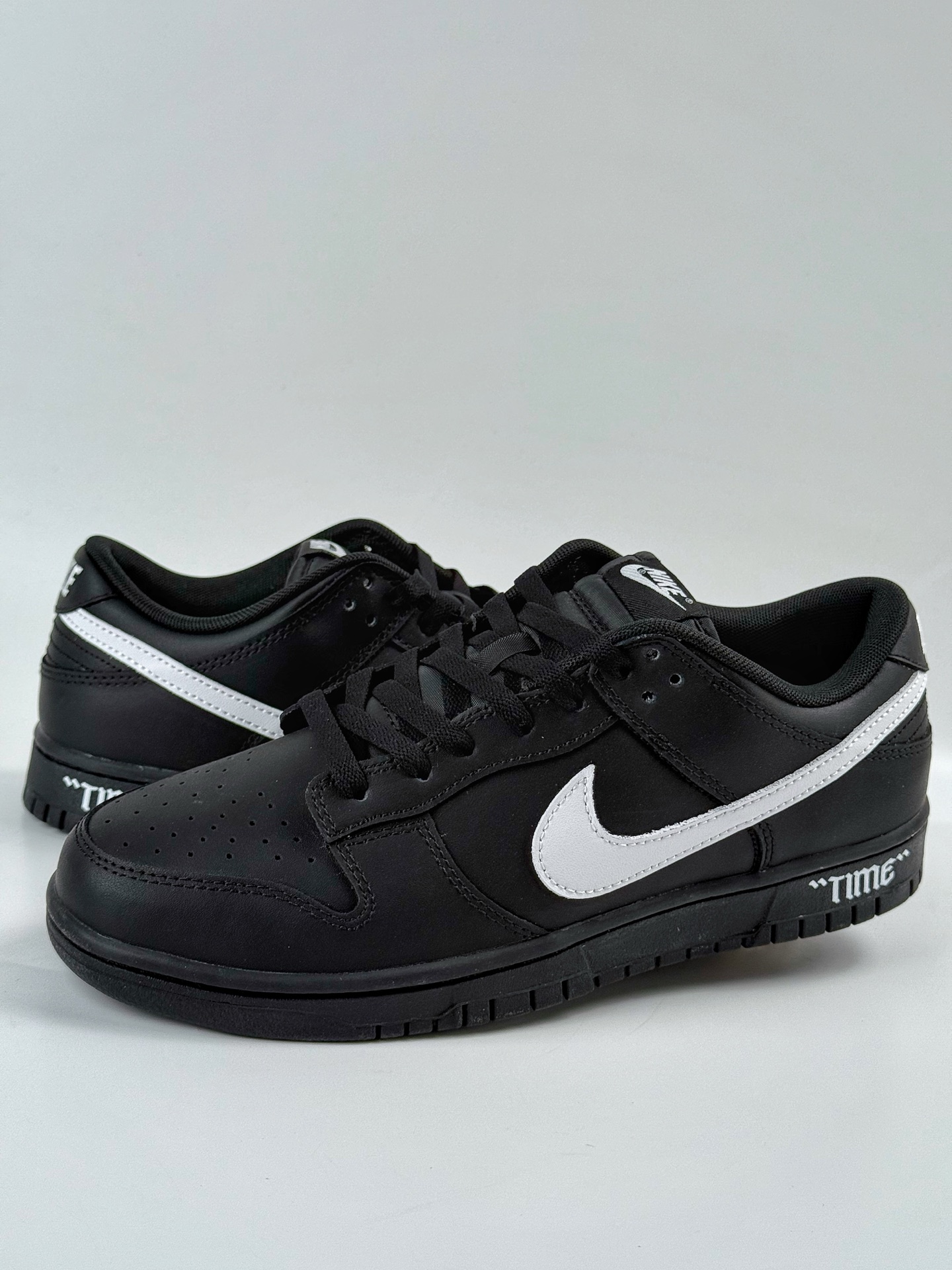 260 Nike SB Dunk Low 黑武士 机能熊猫 高级哑光黑  HF5441-100
