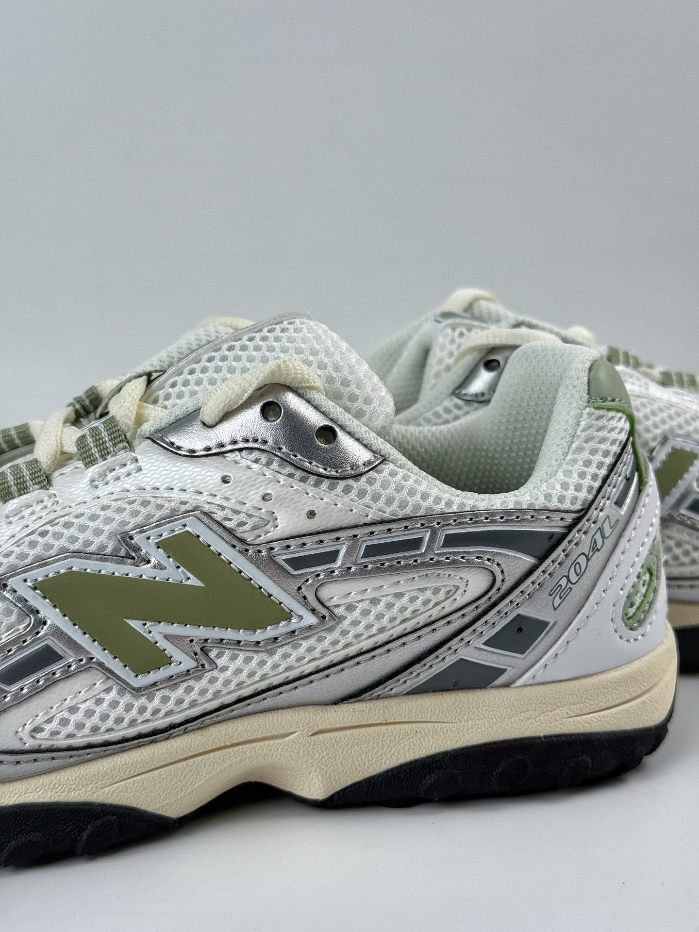 200 New Balance 新百伦204 系列 复古休闲运动百搭老爹跑步鞋 U204LSWB-Chinese UA Cheap High Quatity Brand Clothes Bags handbags Sneakers wholesale wholesaler seller from China Factory suppliers Fashion Clothing Shoes best Quality Beautiful Price 200 New Balance 新百伦204 系列 复古休闲运动百搭老爹跑步鞋 U204LSWB