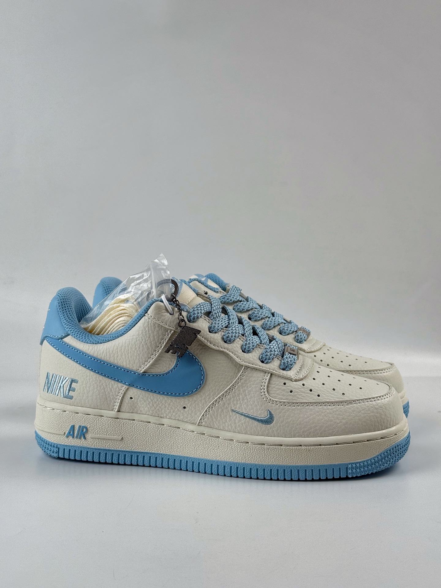 260 Nike Air Force 1 Low 07 x NIKE 米蓝小勾满天星  CS5288-030