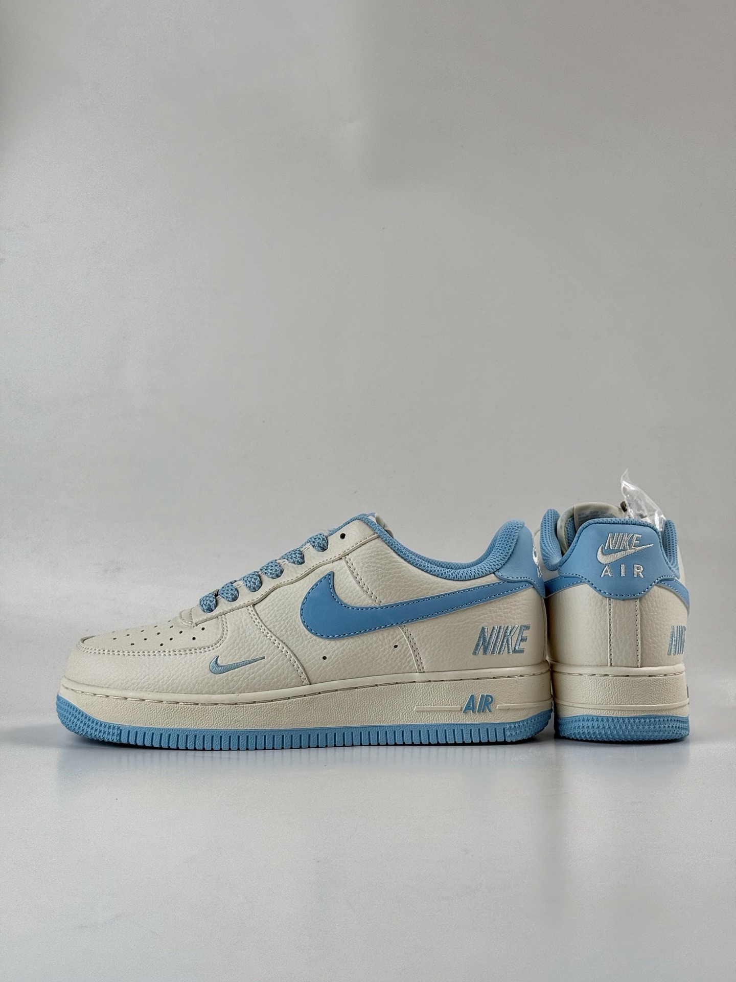 260 Nike Air Force 1 Low 07 x NIKE 米蓝小勾满天星  CS5288-030