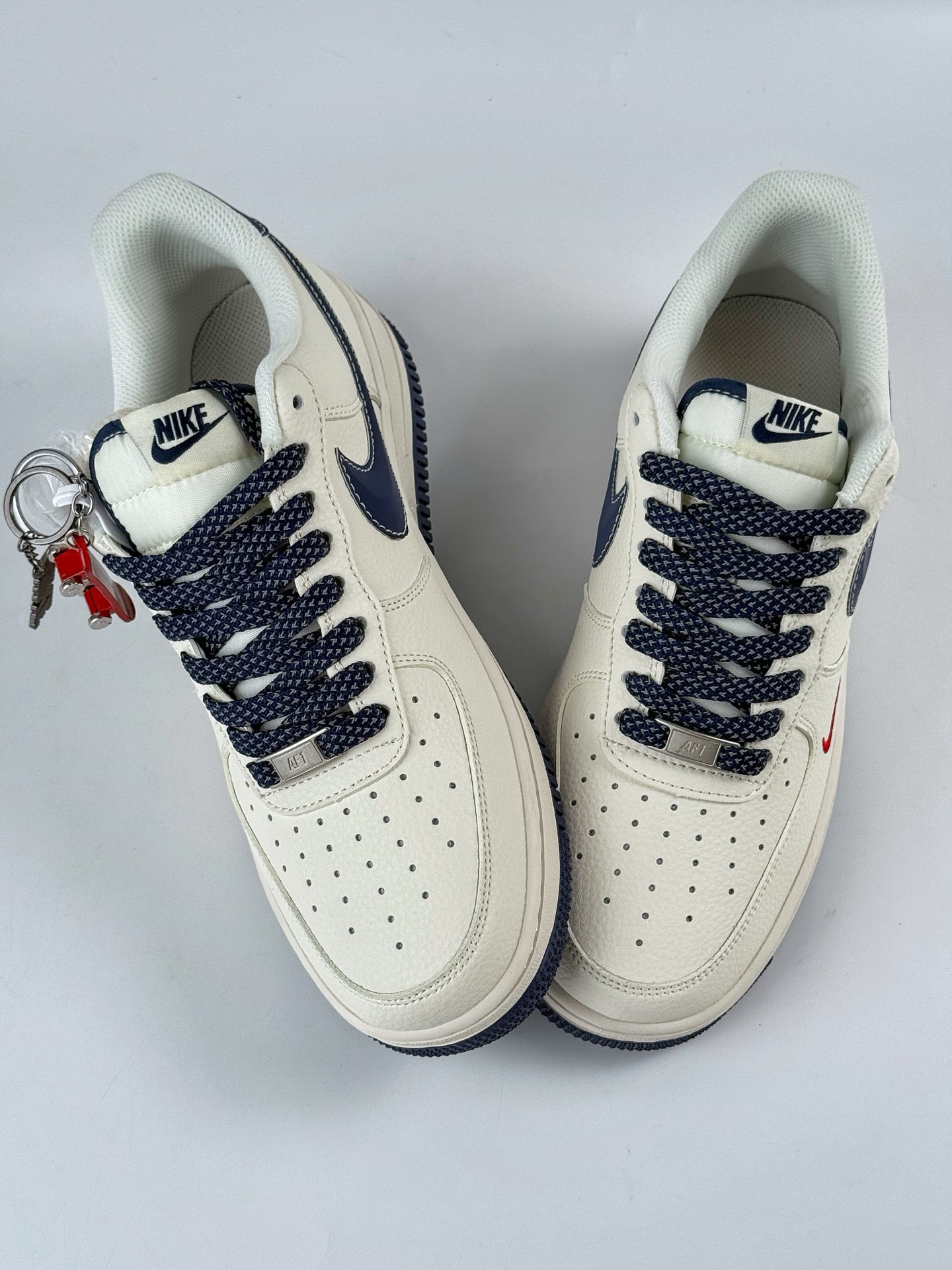 260 Nike Air Force 1 Low 07 x Supreme 白蓝三小勾满天星 HH7518-071