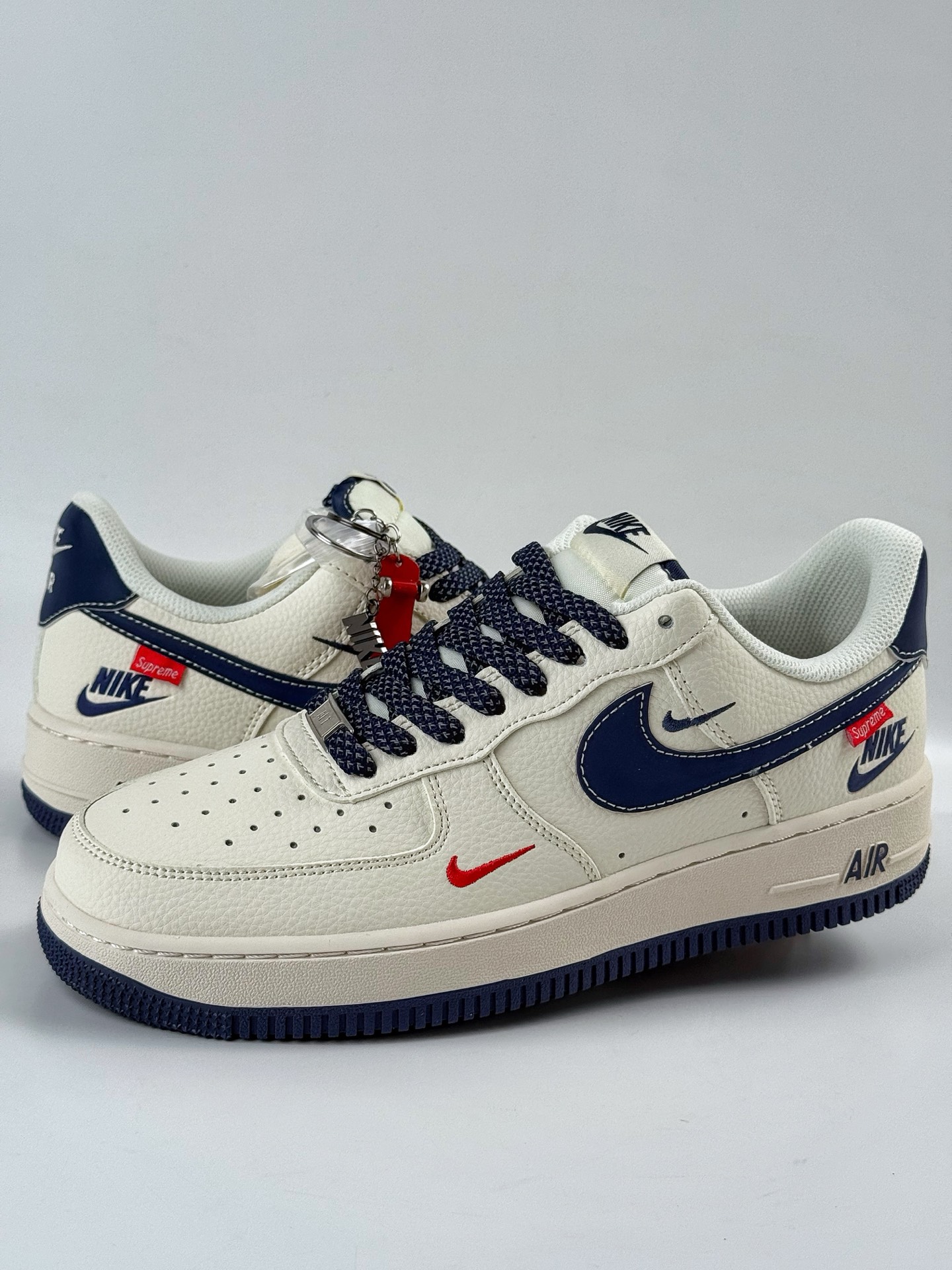 260 Nike Air Force 1 Low 07 x Supreme 白蓝三小勾满天星 HH7518-071