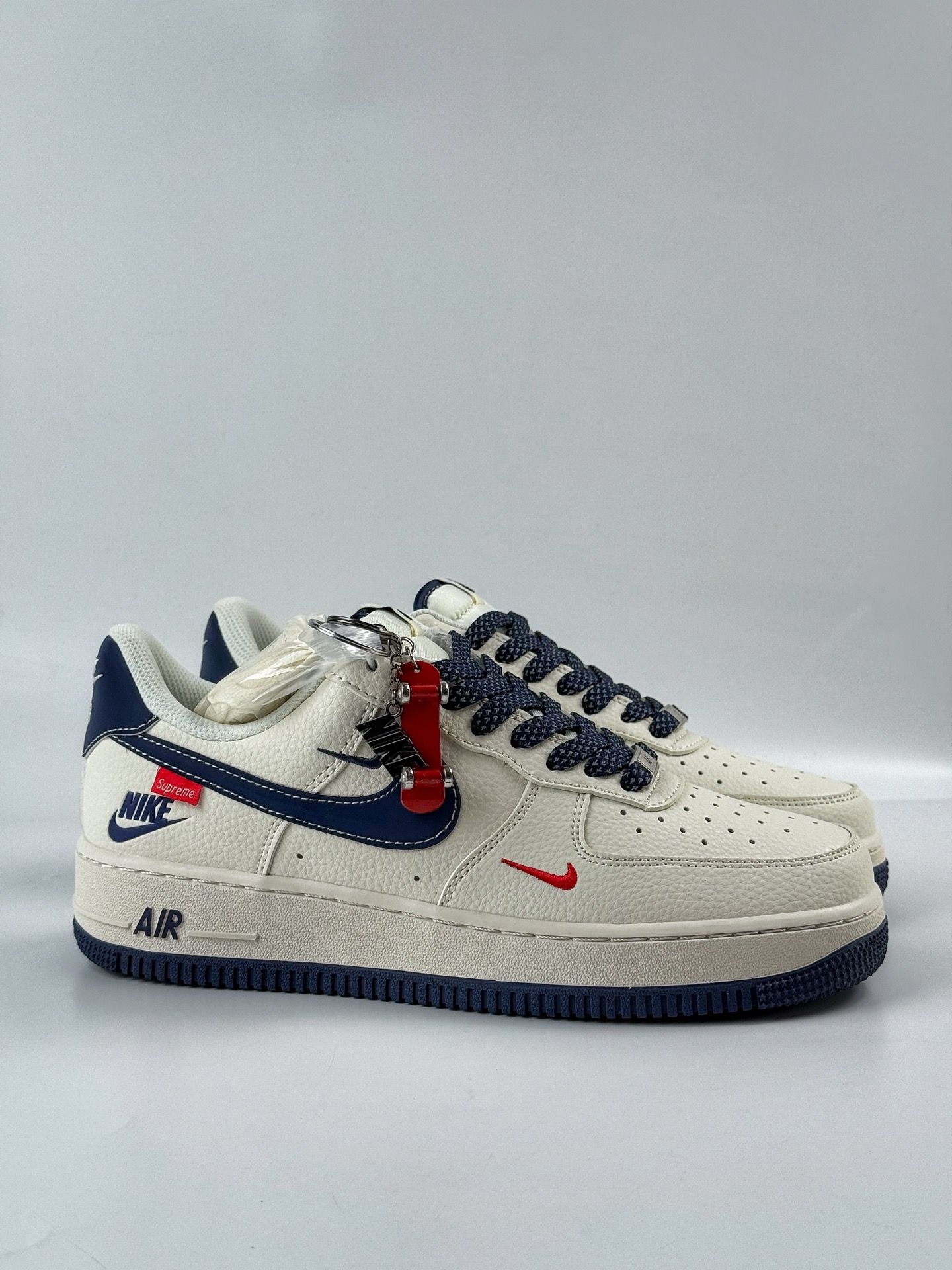 260 Nike Air Force 1 Low 07 x Supreme 白蓝三小勾满天星 HH7518-071